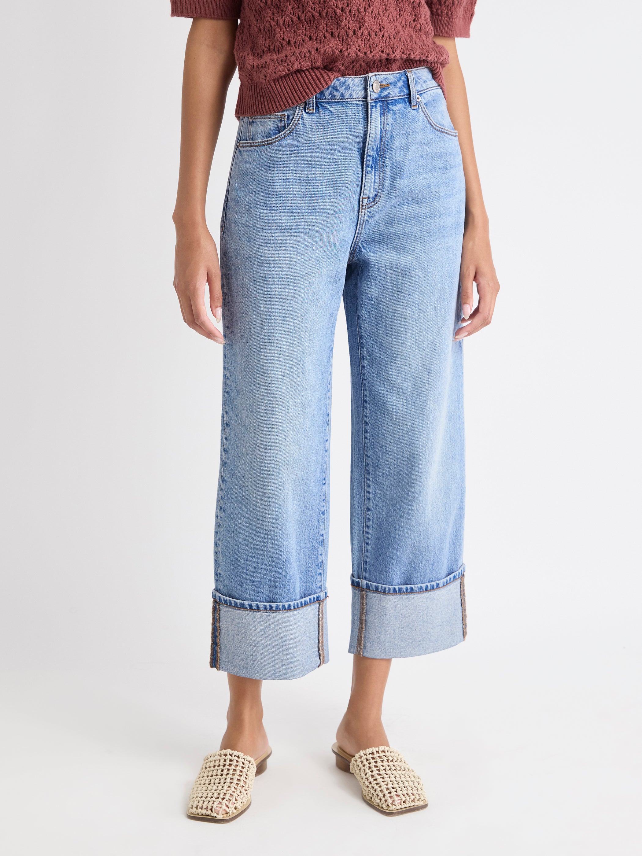 Jeans à Délavé Moyen à Taille Très Haute et Jambe Droite avec Ourlets Roulés