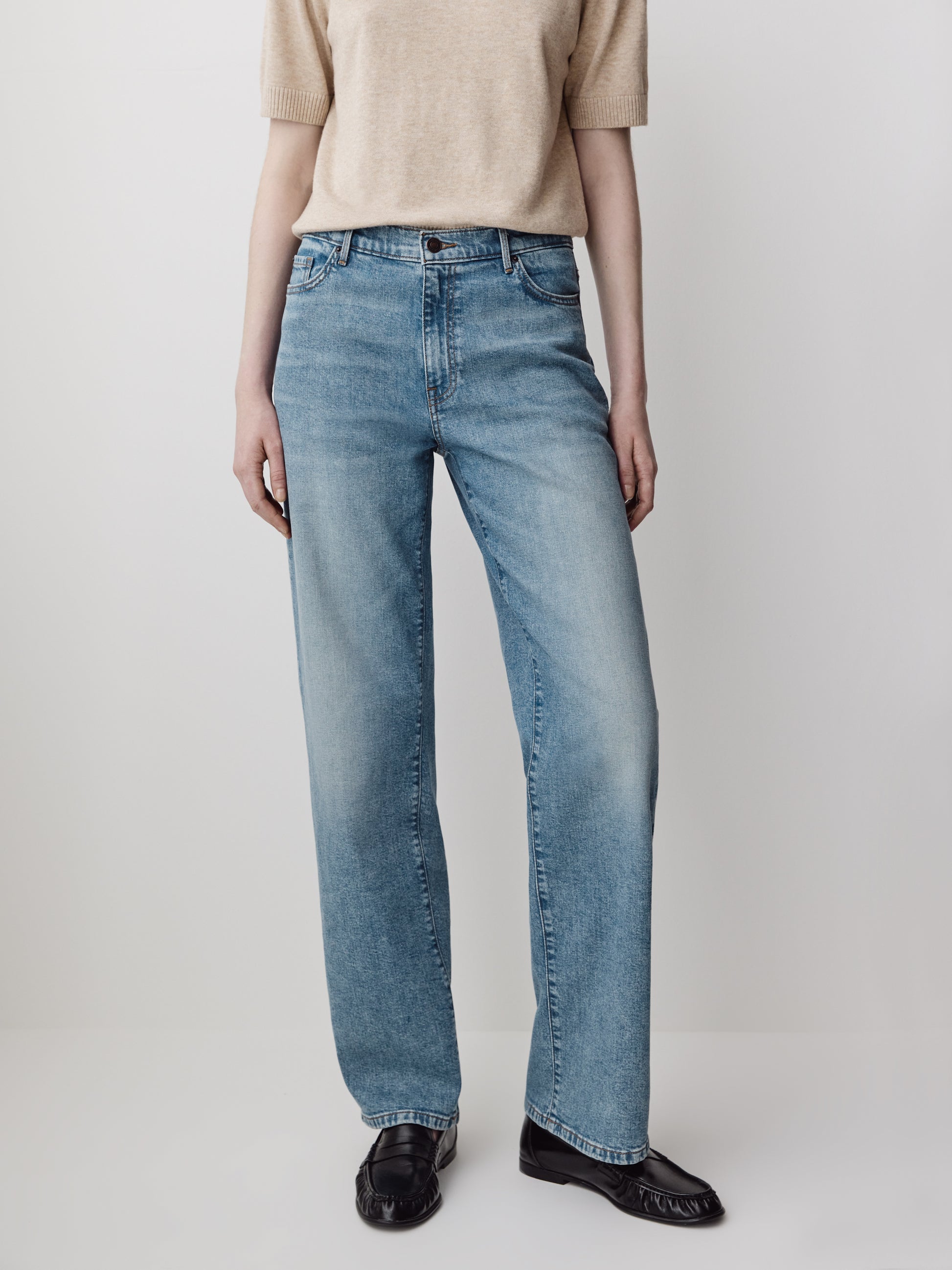 Woven Denim Pant Mid Rise Slouchy Straight Fit