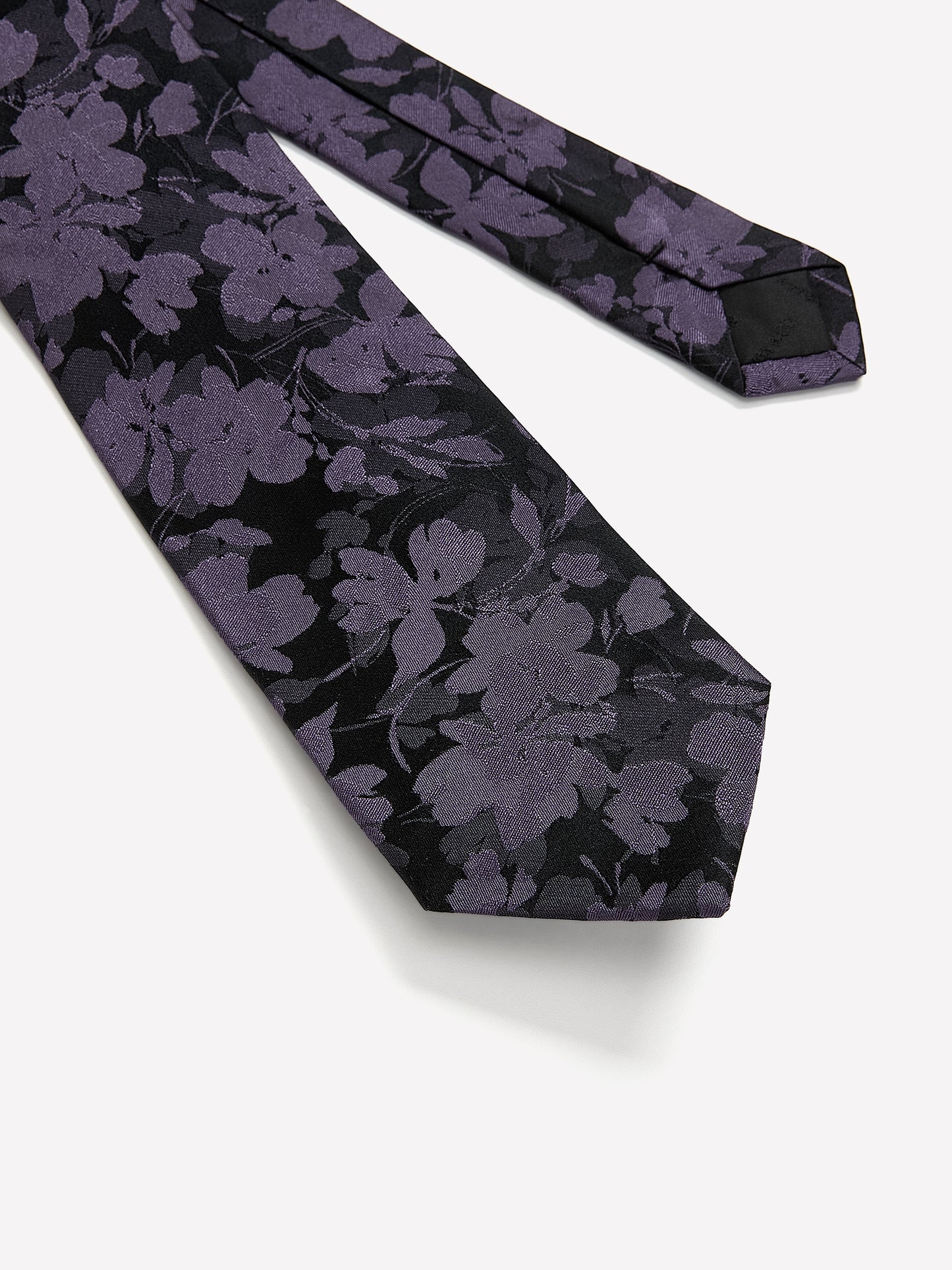 Black Regular Tie with Floral Pattern