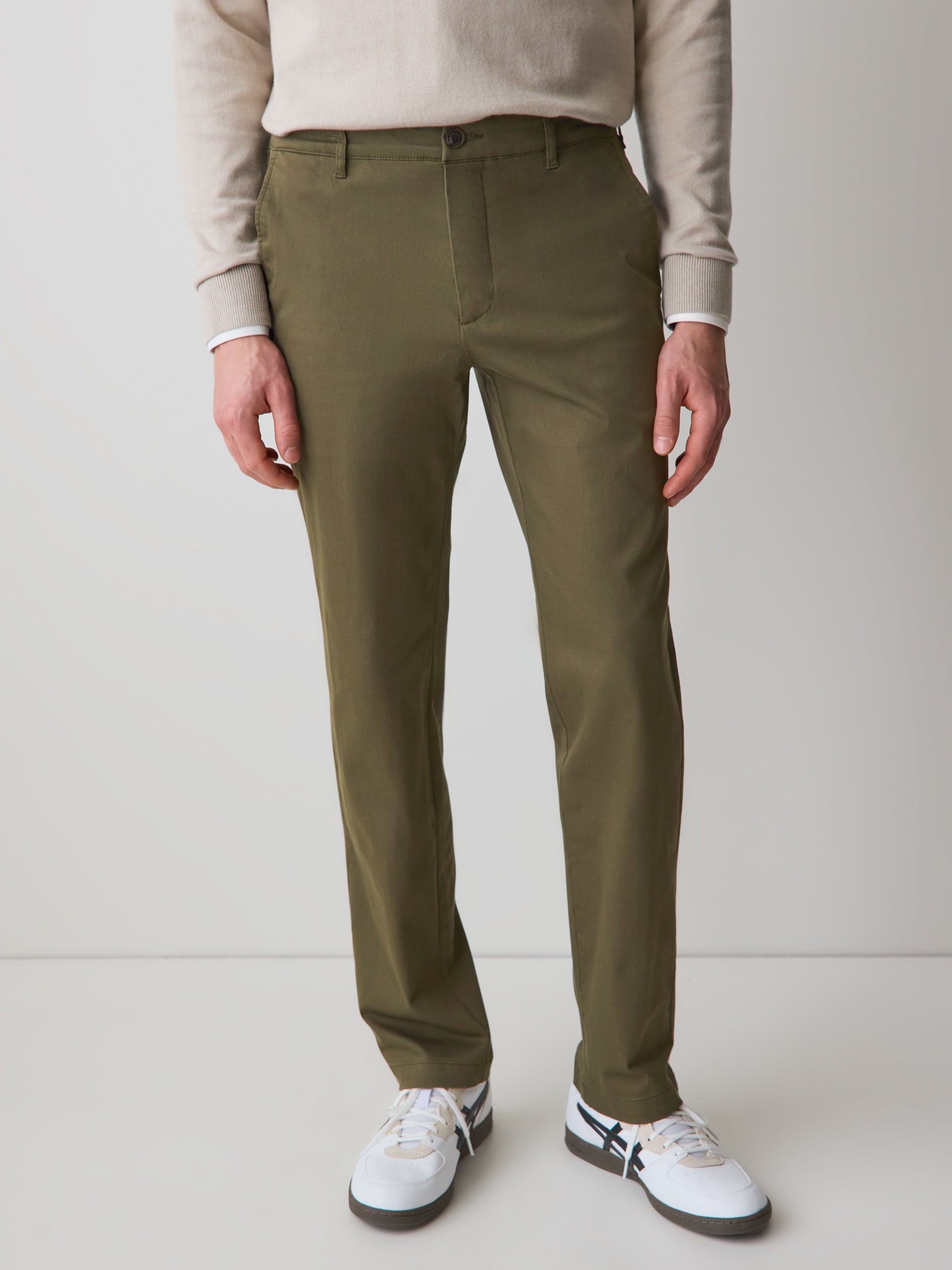 Slim-Fit Super-Stretch Chino Pant