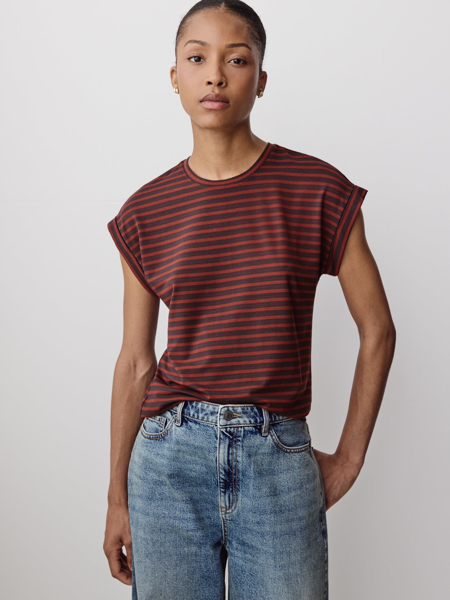Extended-Sleeve Crew-Neck Tee
