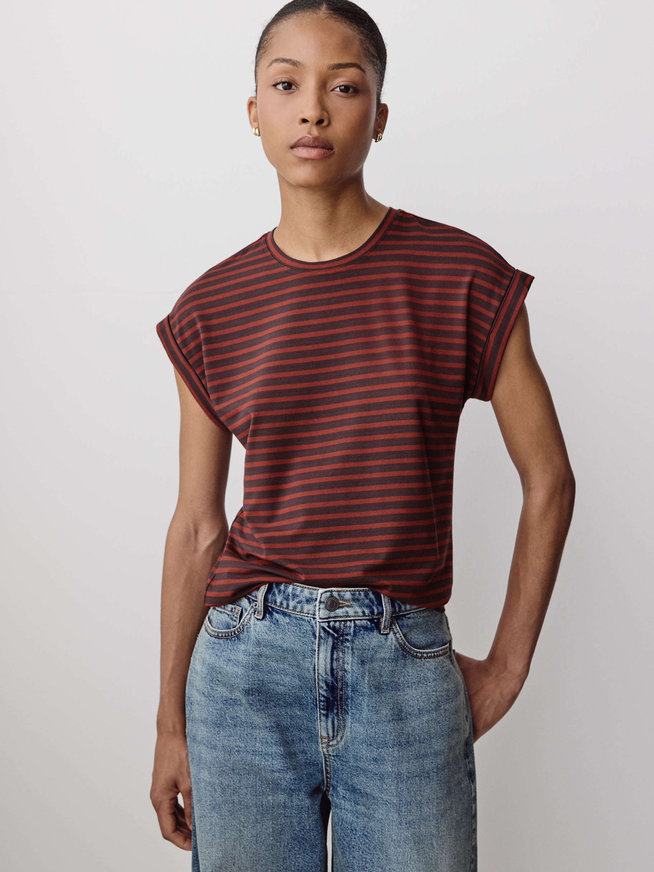 Extended-Sleeve Crew-Neck Tee