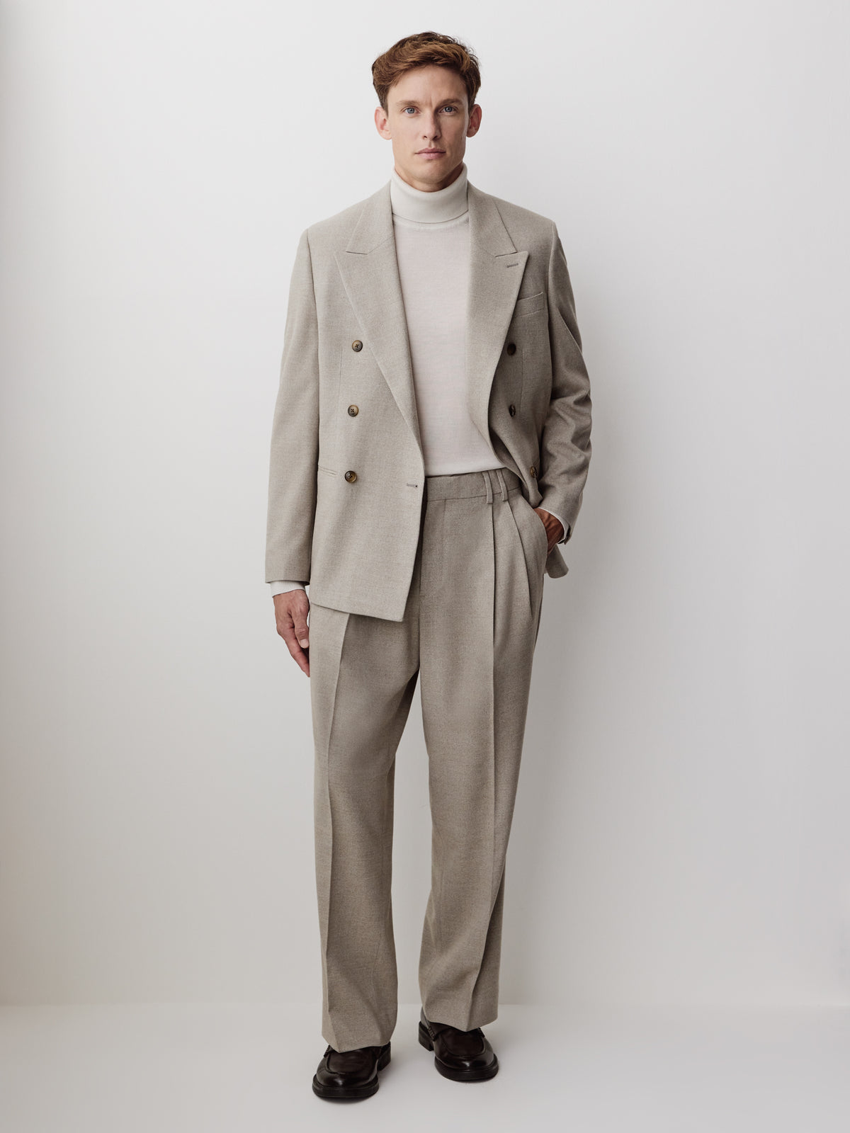Straight Fit Brushed Oat Pleated Pants