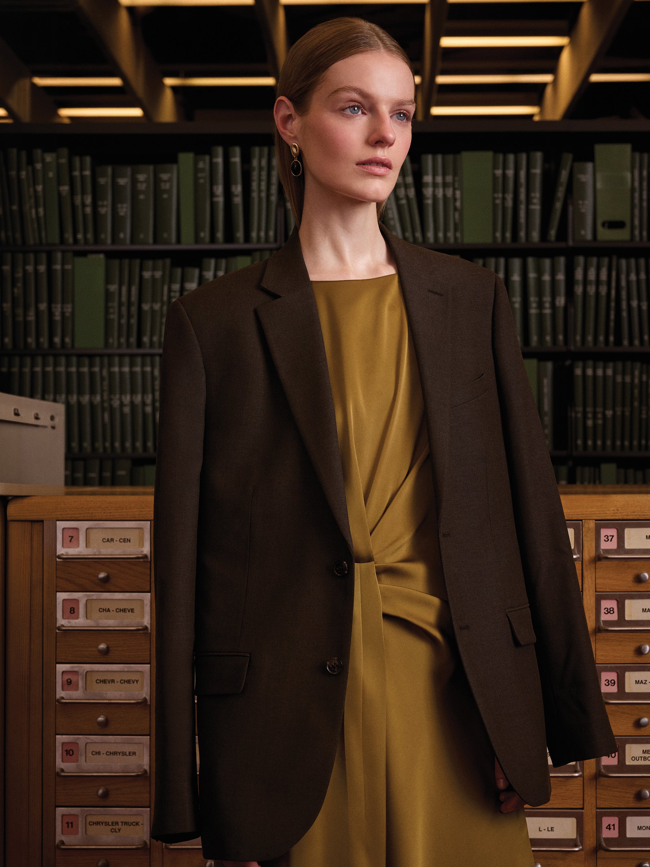 Robe Cocktail Midi à Manches Courtes et Détail Drapé