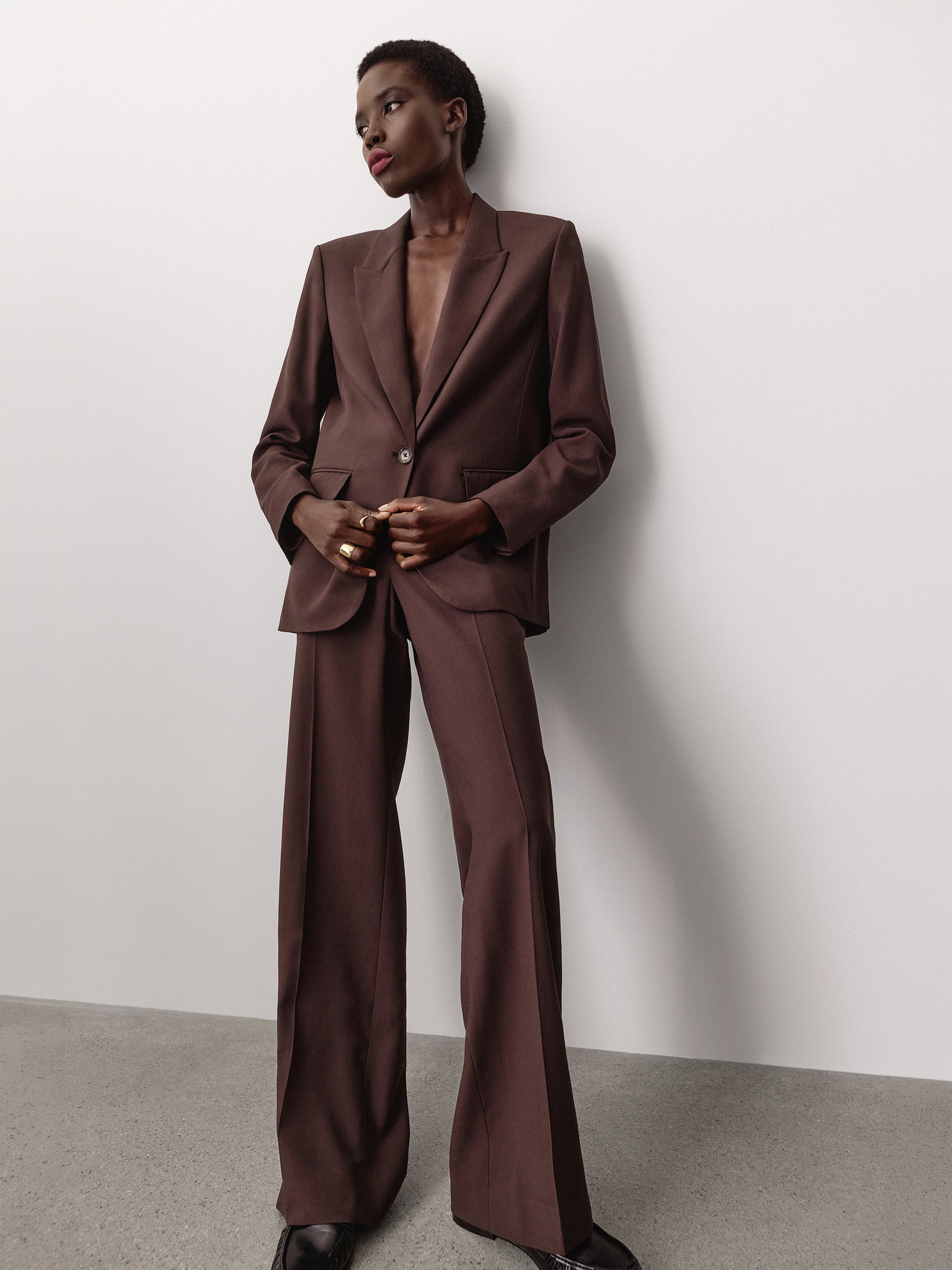 Relaxed-Fit One-Button Blazer