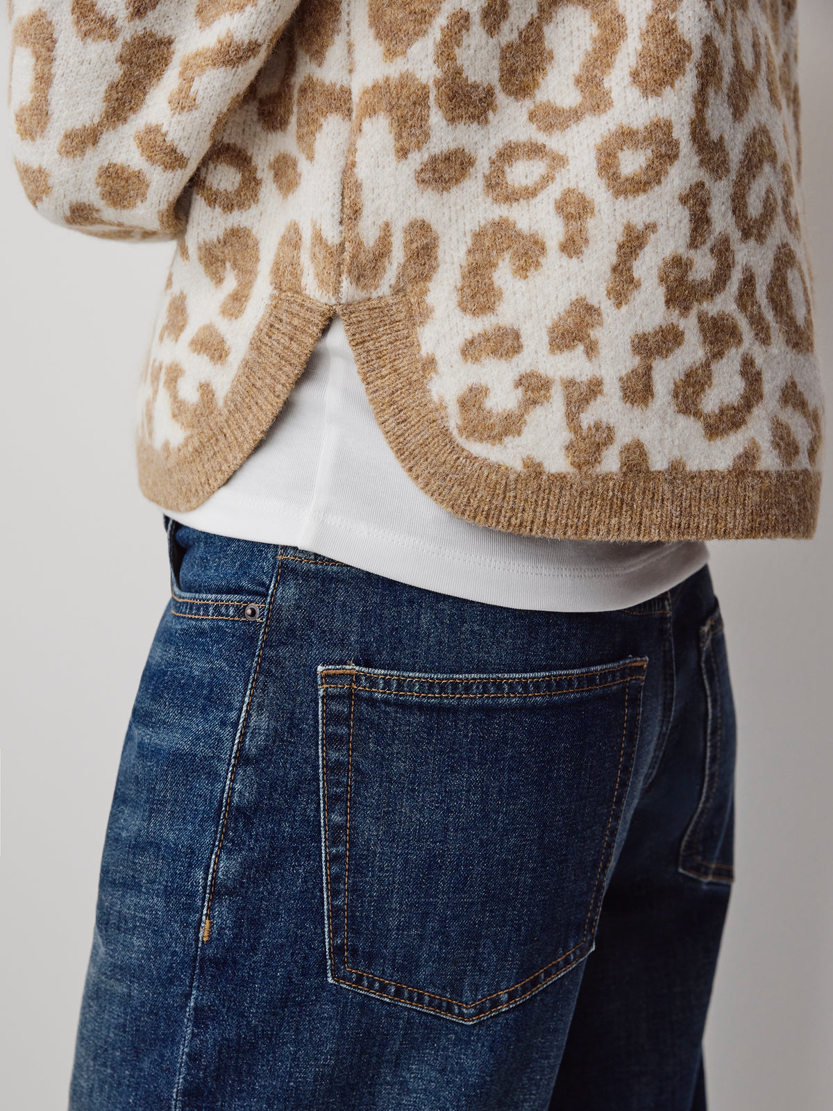 Knit Leopard Print Cardigan with Long Sleeves