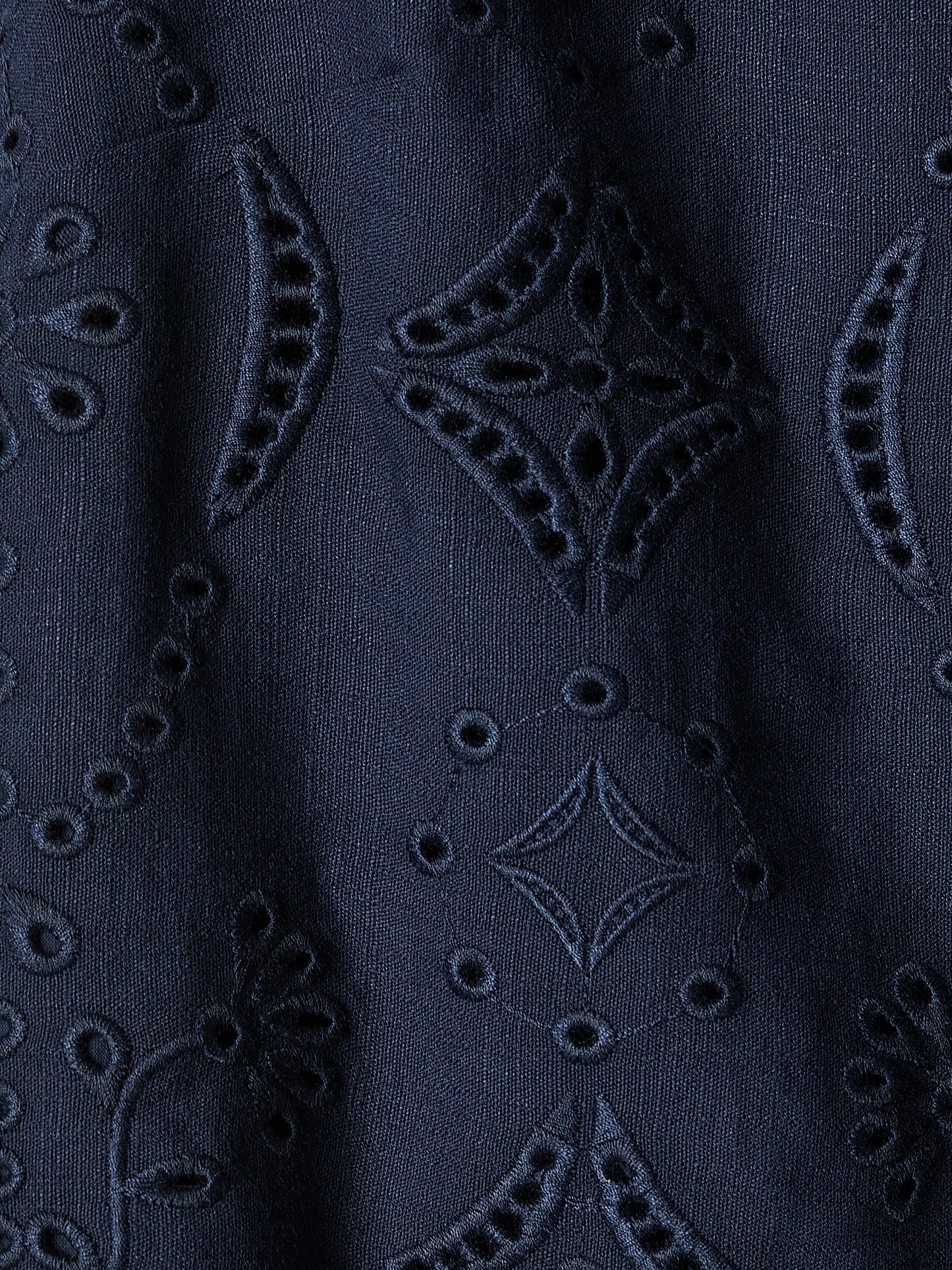 Sleeveless Embroidered Blouse