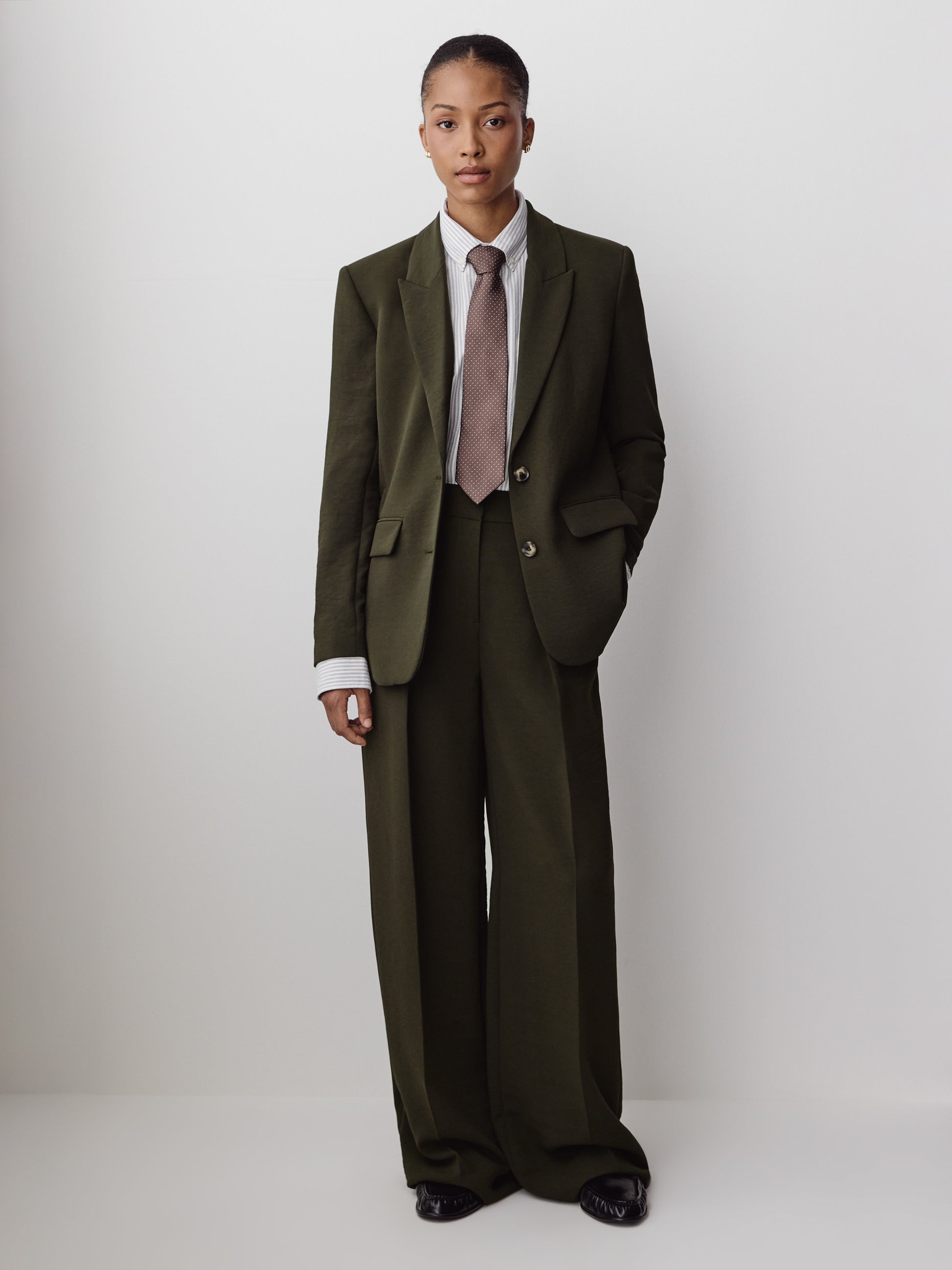 Wide-Leg High-Rise Pant