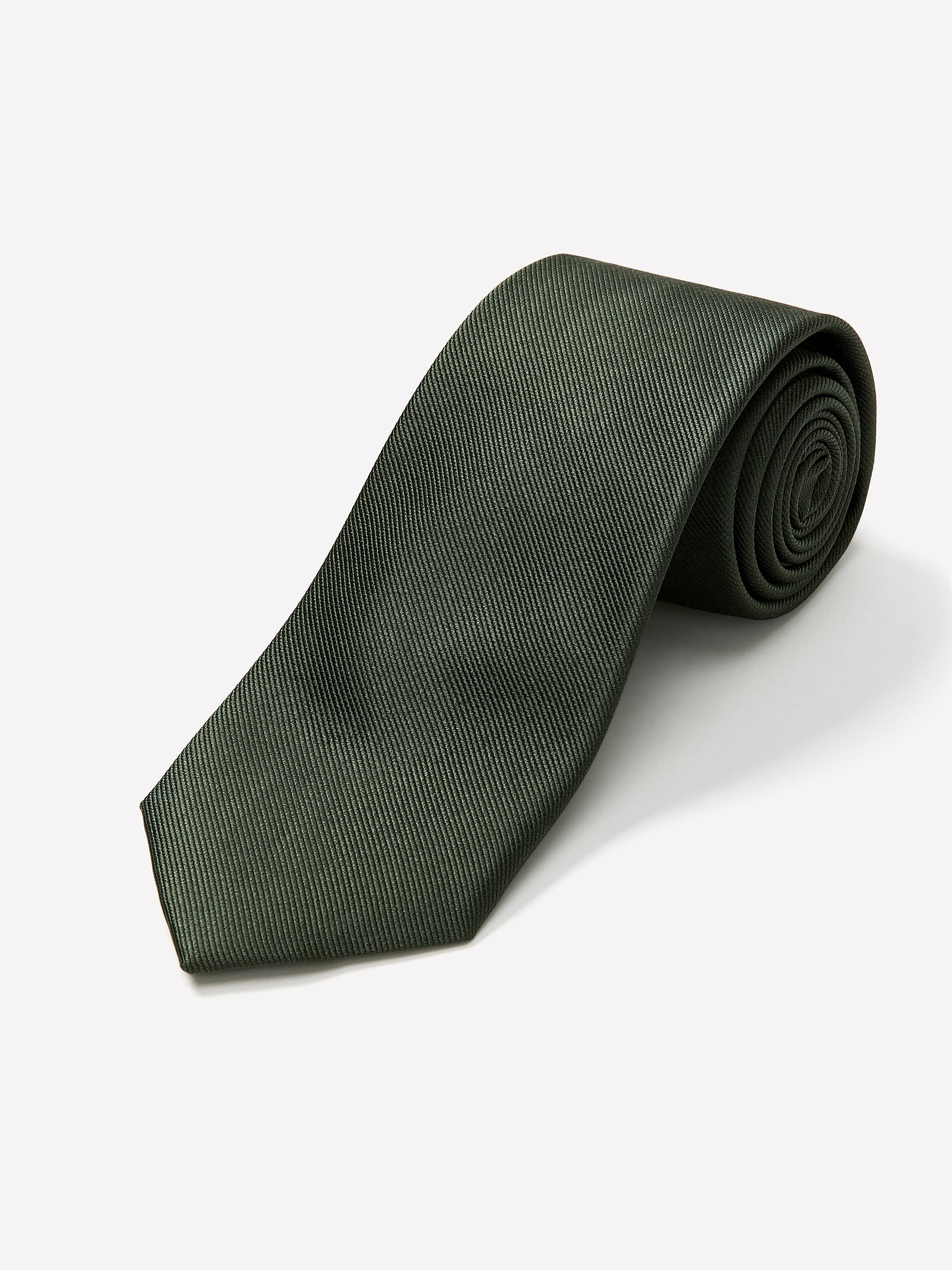 Solid Regular Tie
