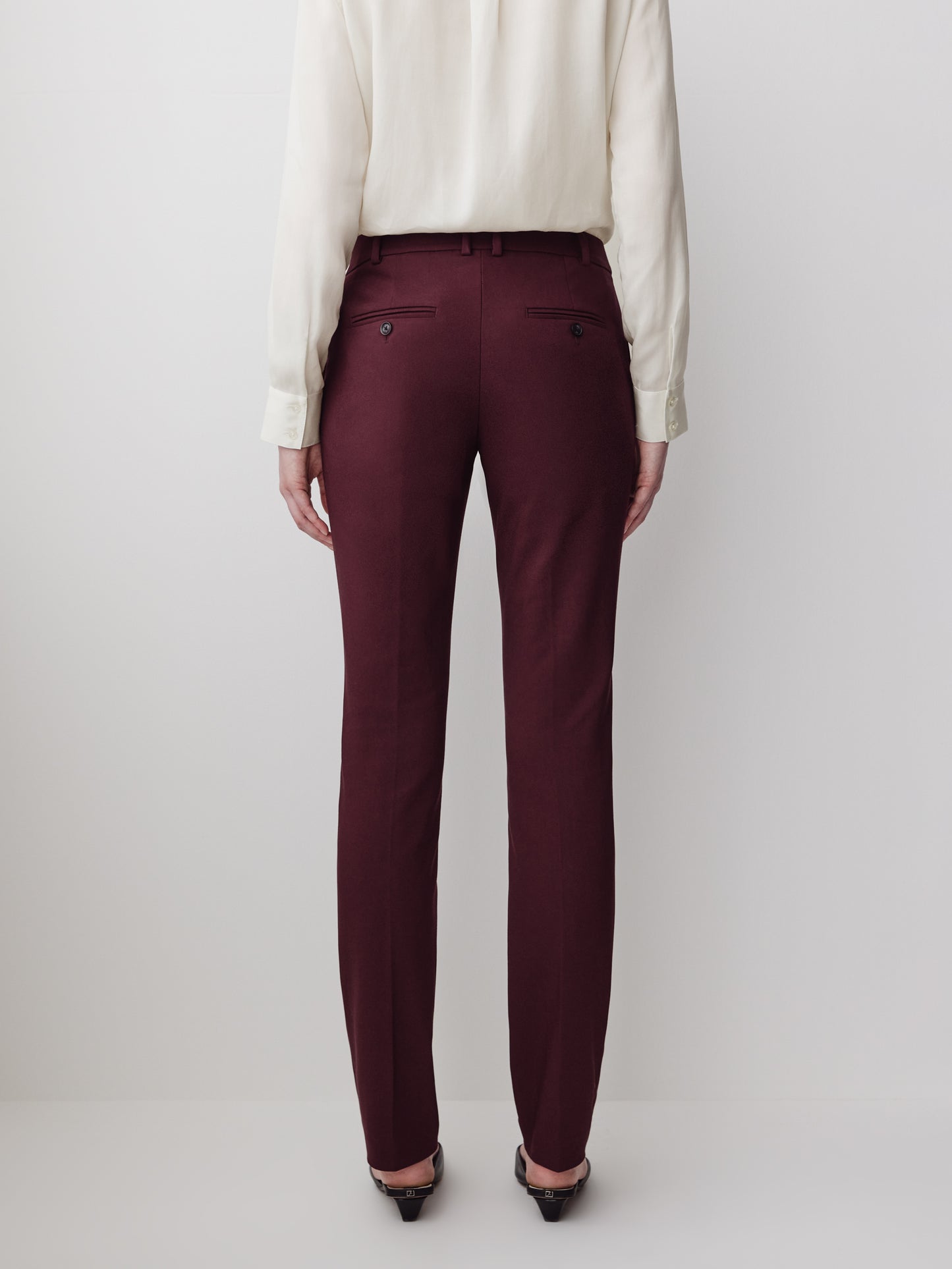Mid-Rise Slim-Leg Signature Pant