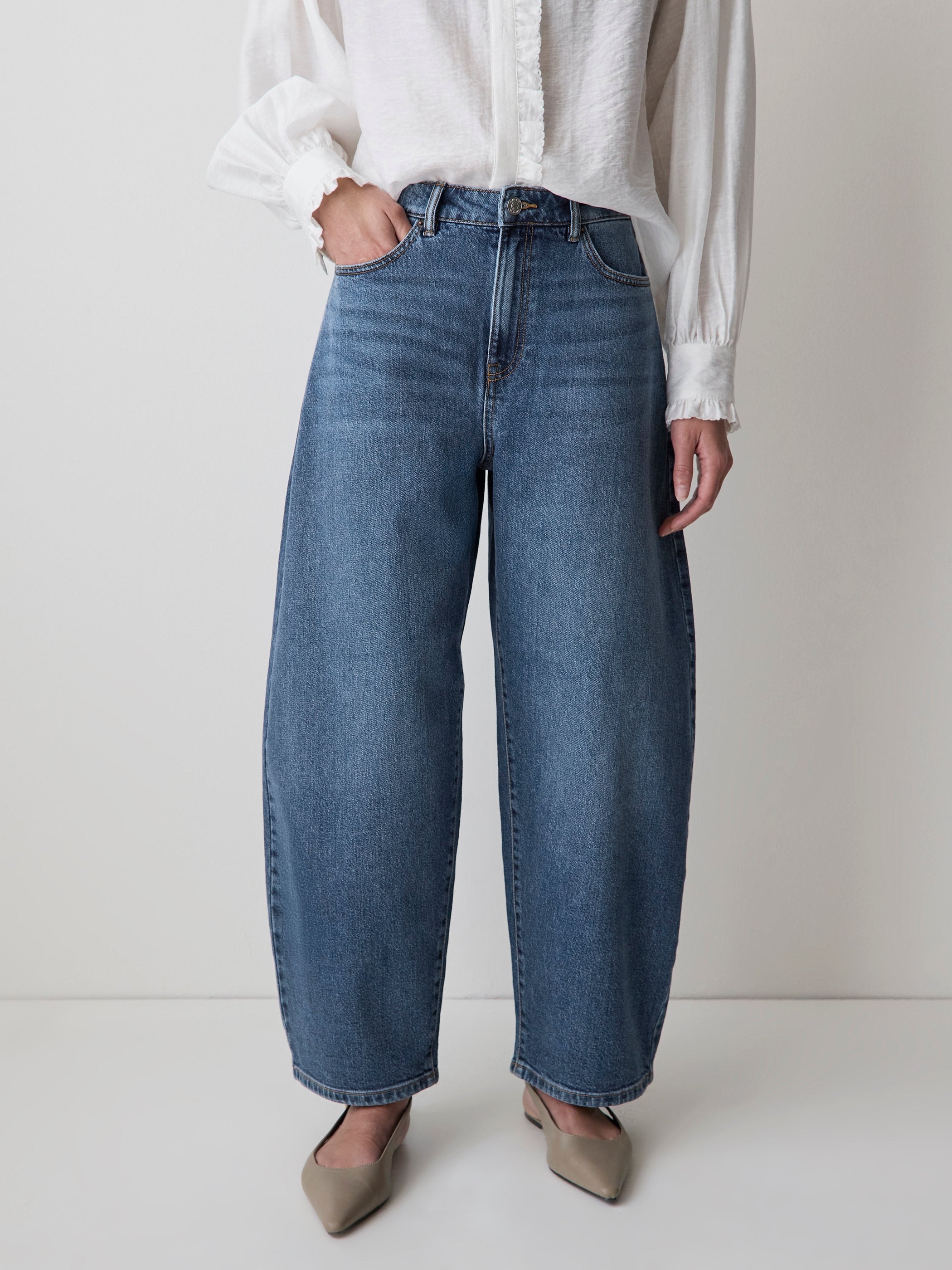High-Rise Barrel Jeans