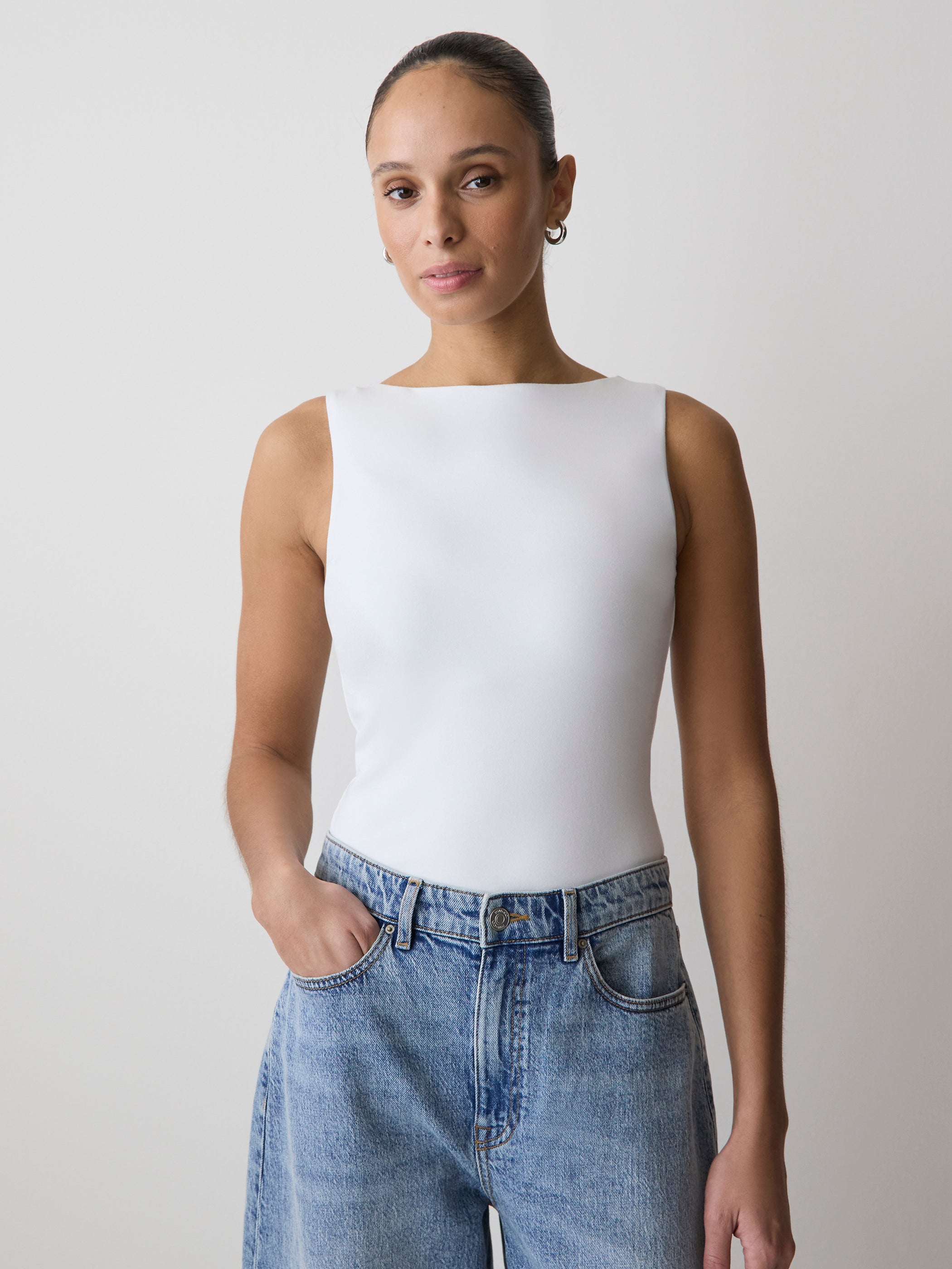 Women's Organic Cotton Fitted Boat-Neck Sleeveless Cami – RW&CO