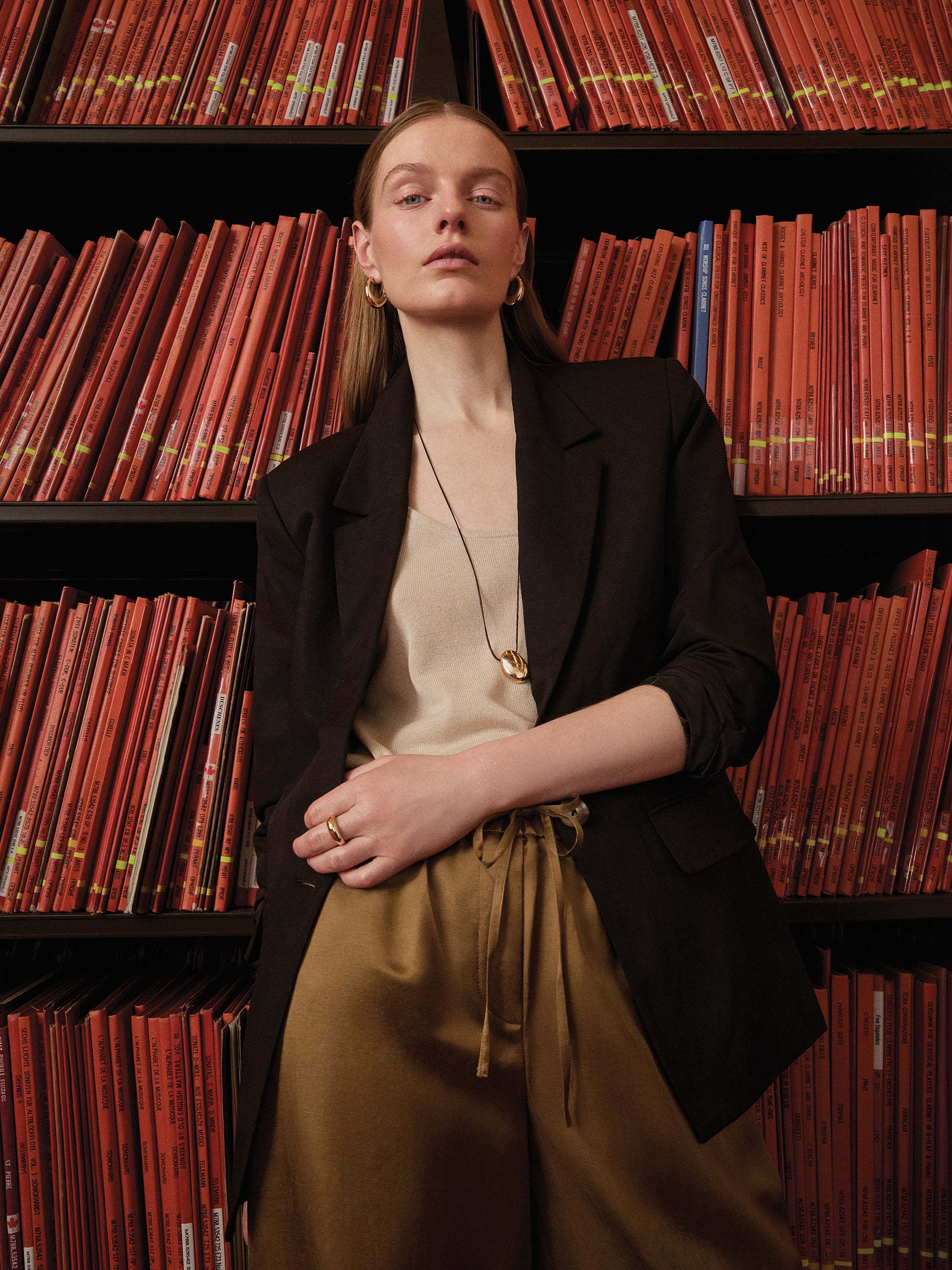 Linen-Blend Relaxed-Fit One-Button Blazer