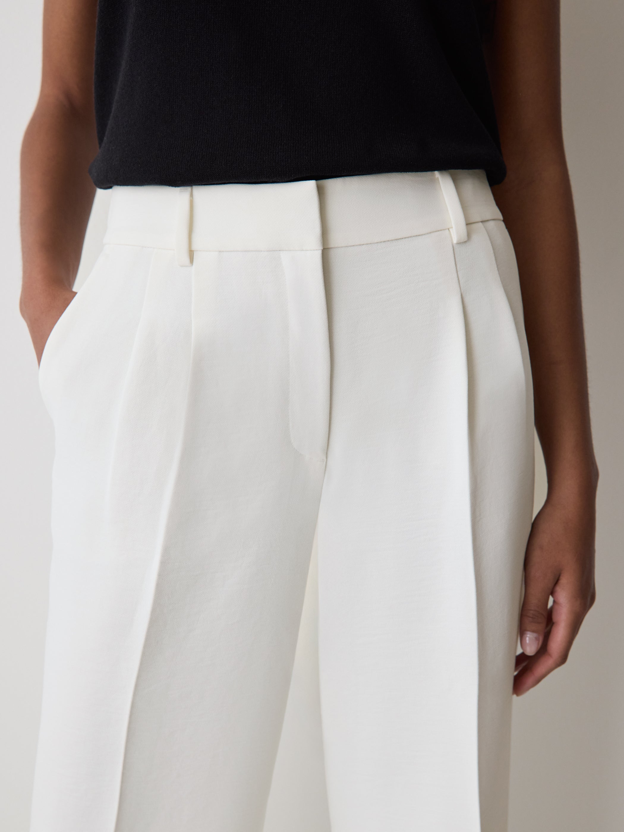 High-Rise Wide-Leg Pant