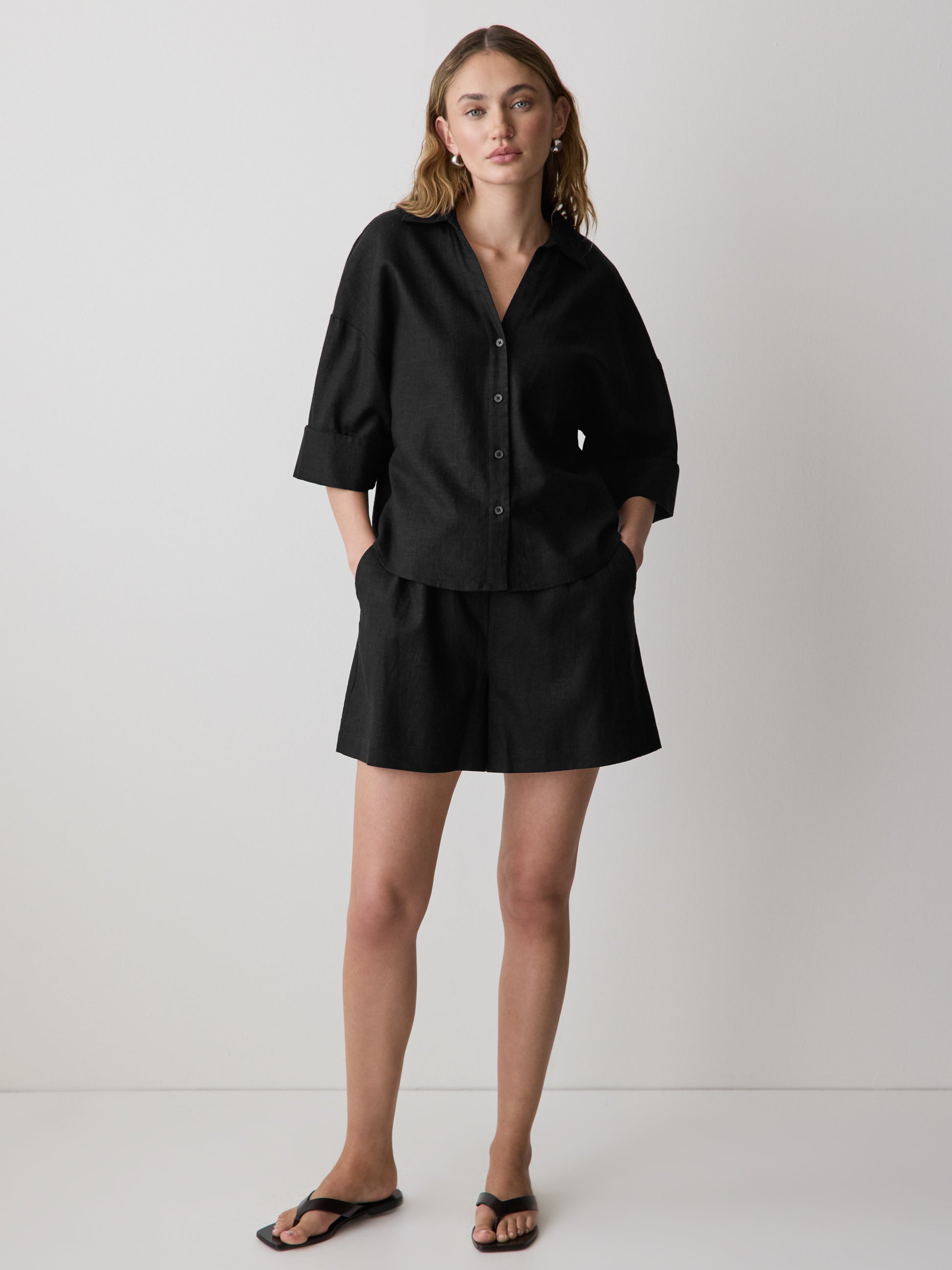 Linen-Blend Mid-Rise Pull-On Short