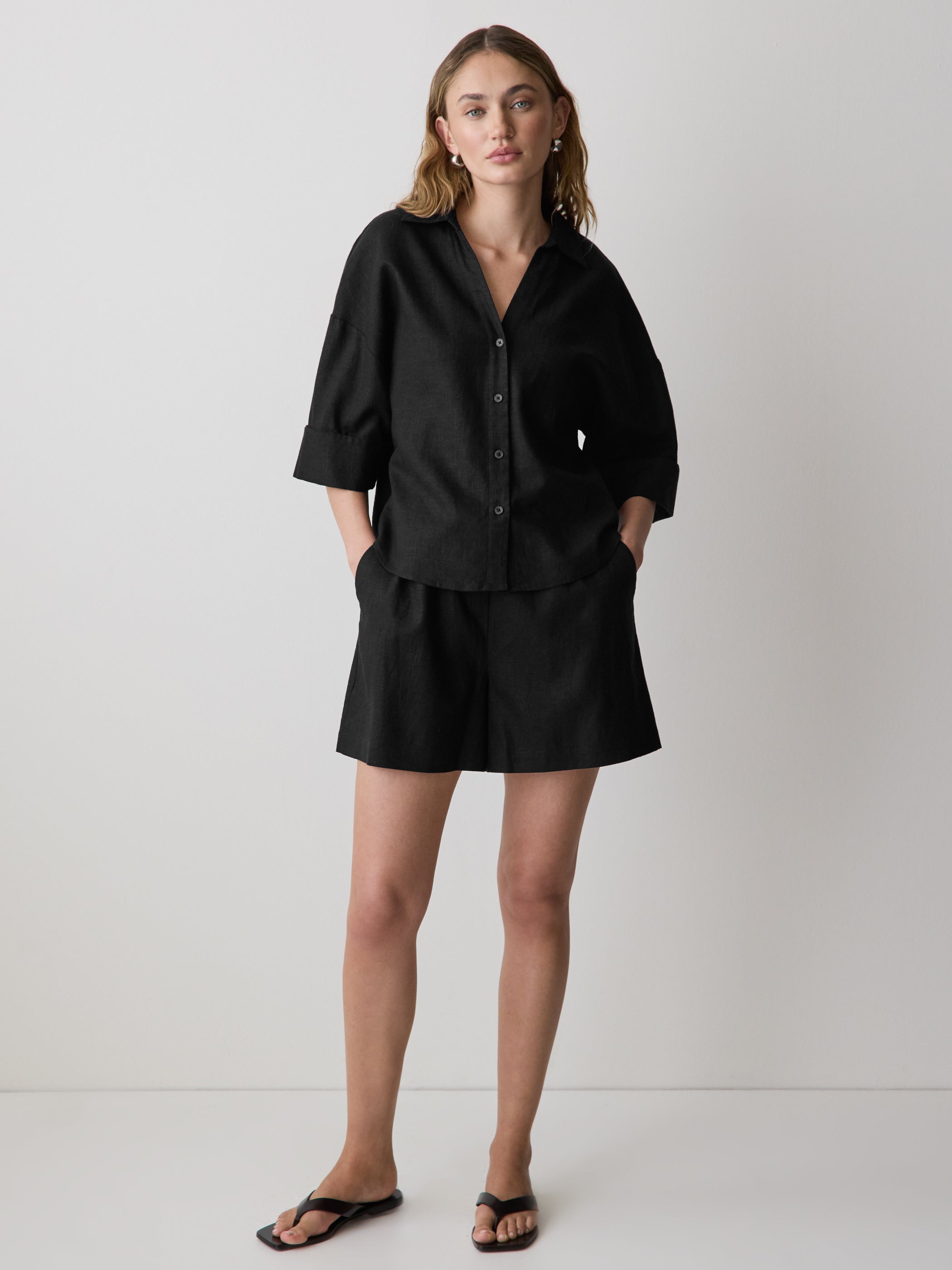 Linen-Blend Mid-Rise Pull-On Short