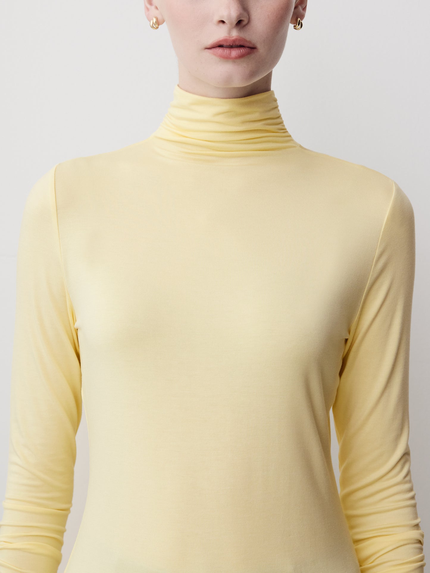 Knit Pullover Fitted Stretch Viscose Mock Neck