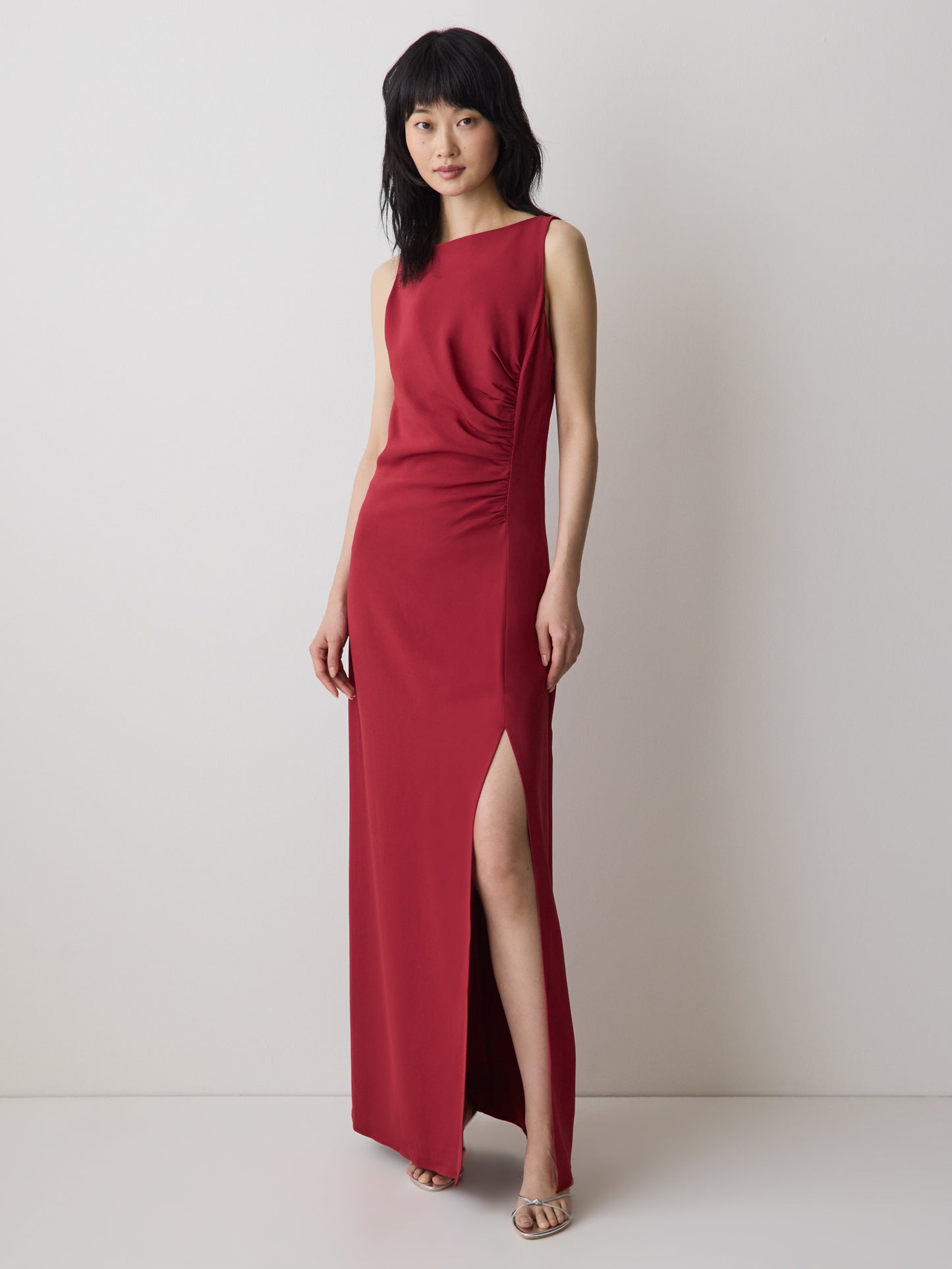 Sleeveless Boat-Neck Maxi Cocktail Dress