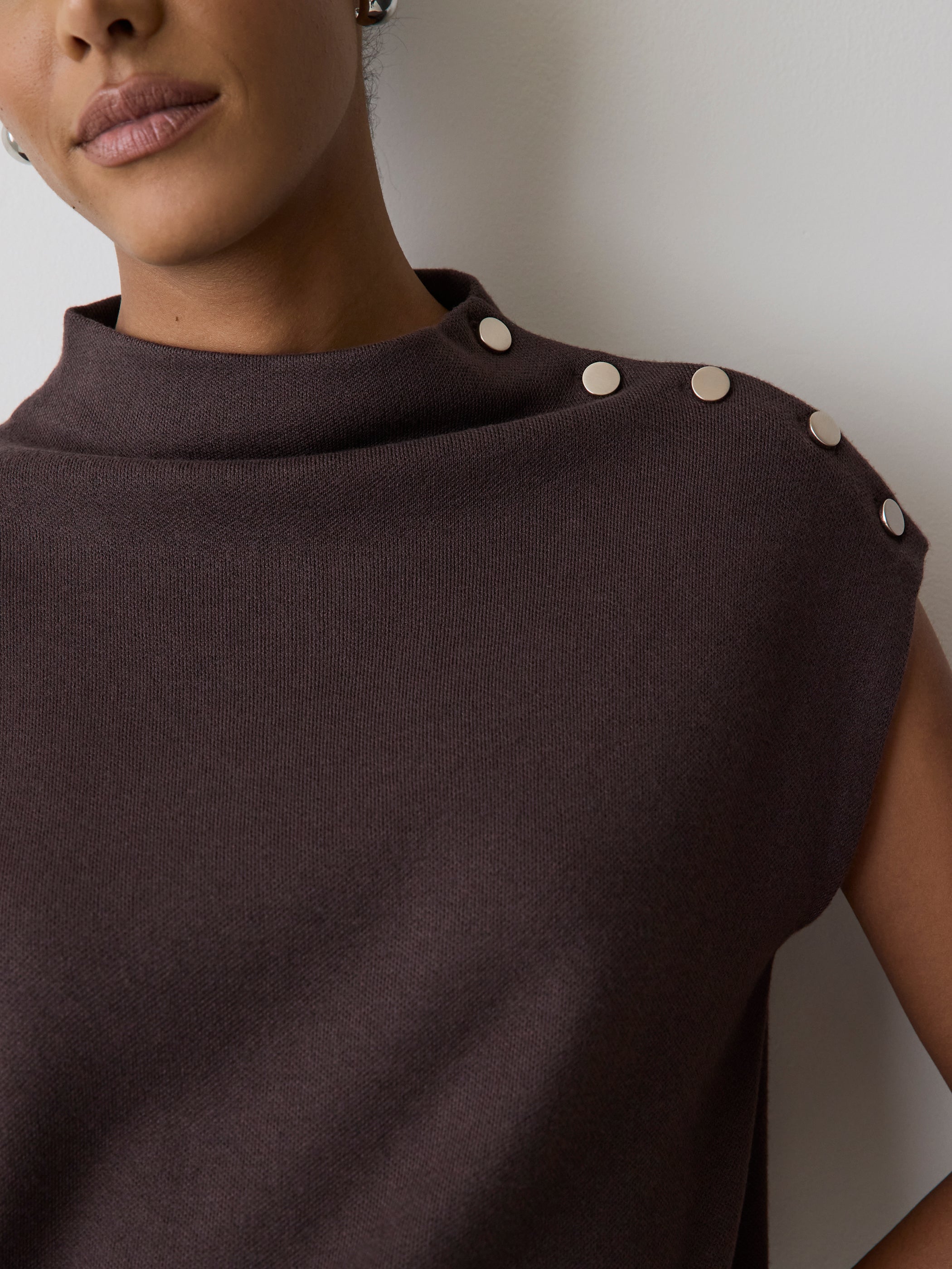 Pull Sans Manches à Col Montant avec Boutons à l'Épaule