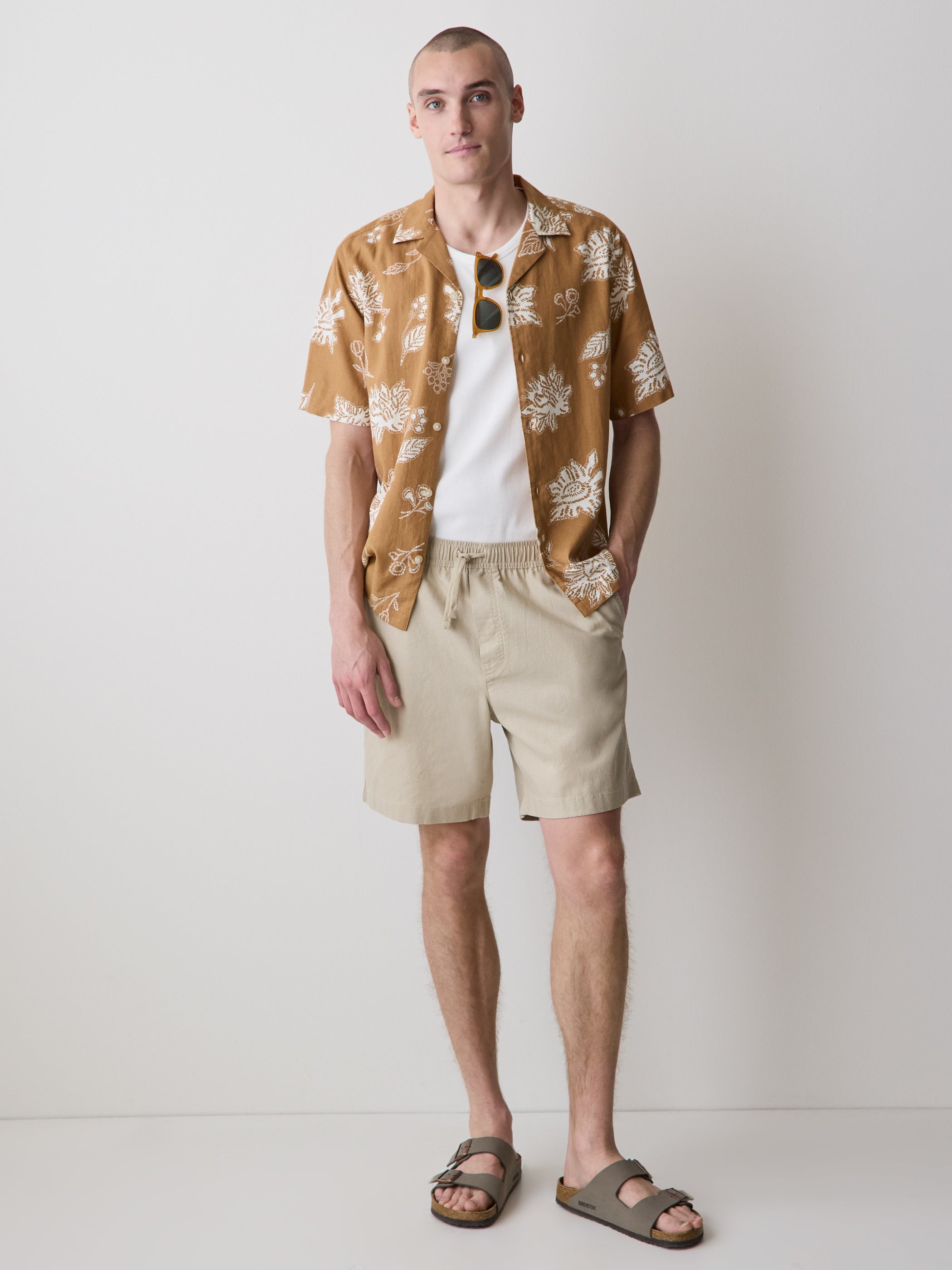 Tailored Linen Blend Short Sleeve Shirt