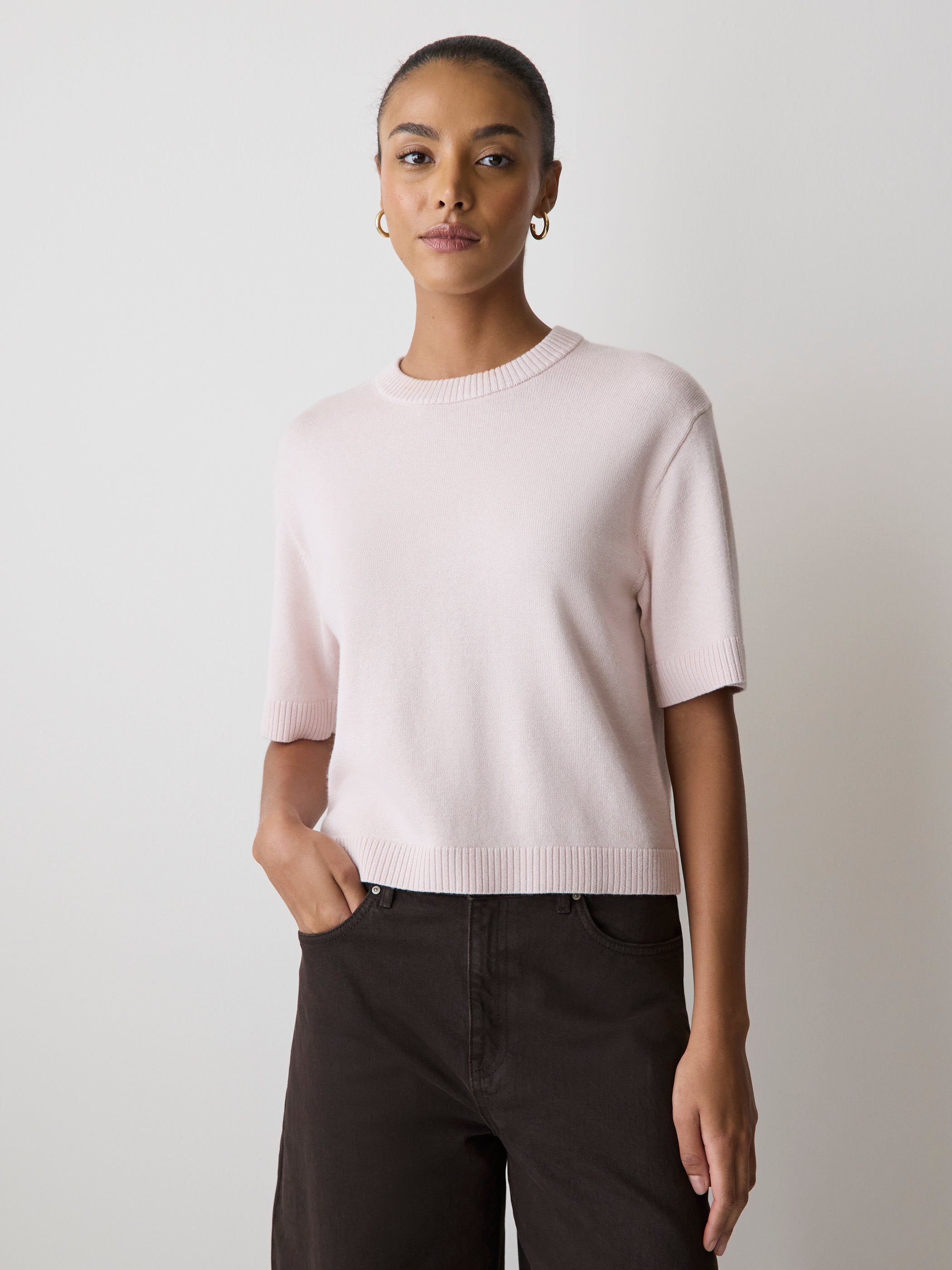 Pull en Laine à Manches Courtes et Col Rond