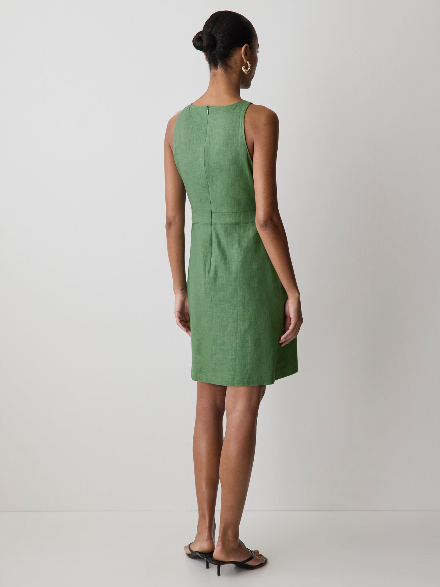 Robe Courte Sans Manches à Col Bateau en Mélange de Lin