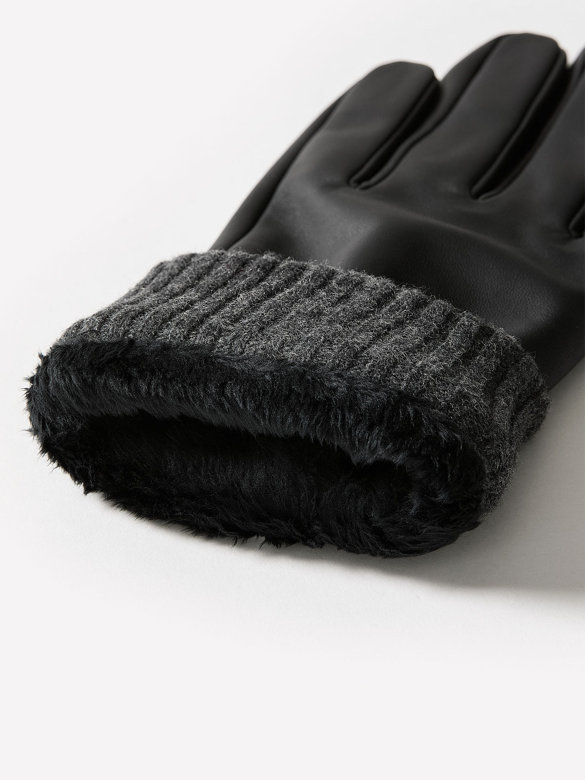 Sheepskin Gloves With Leather Tab