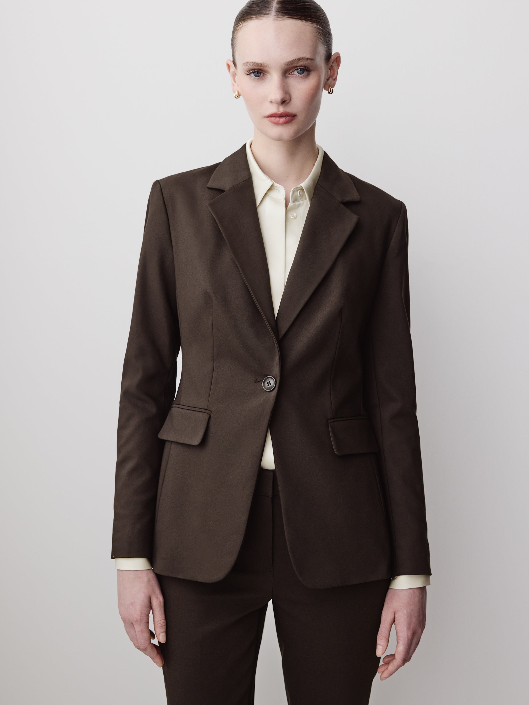 One-Button Fitted Blazer