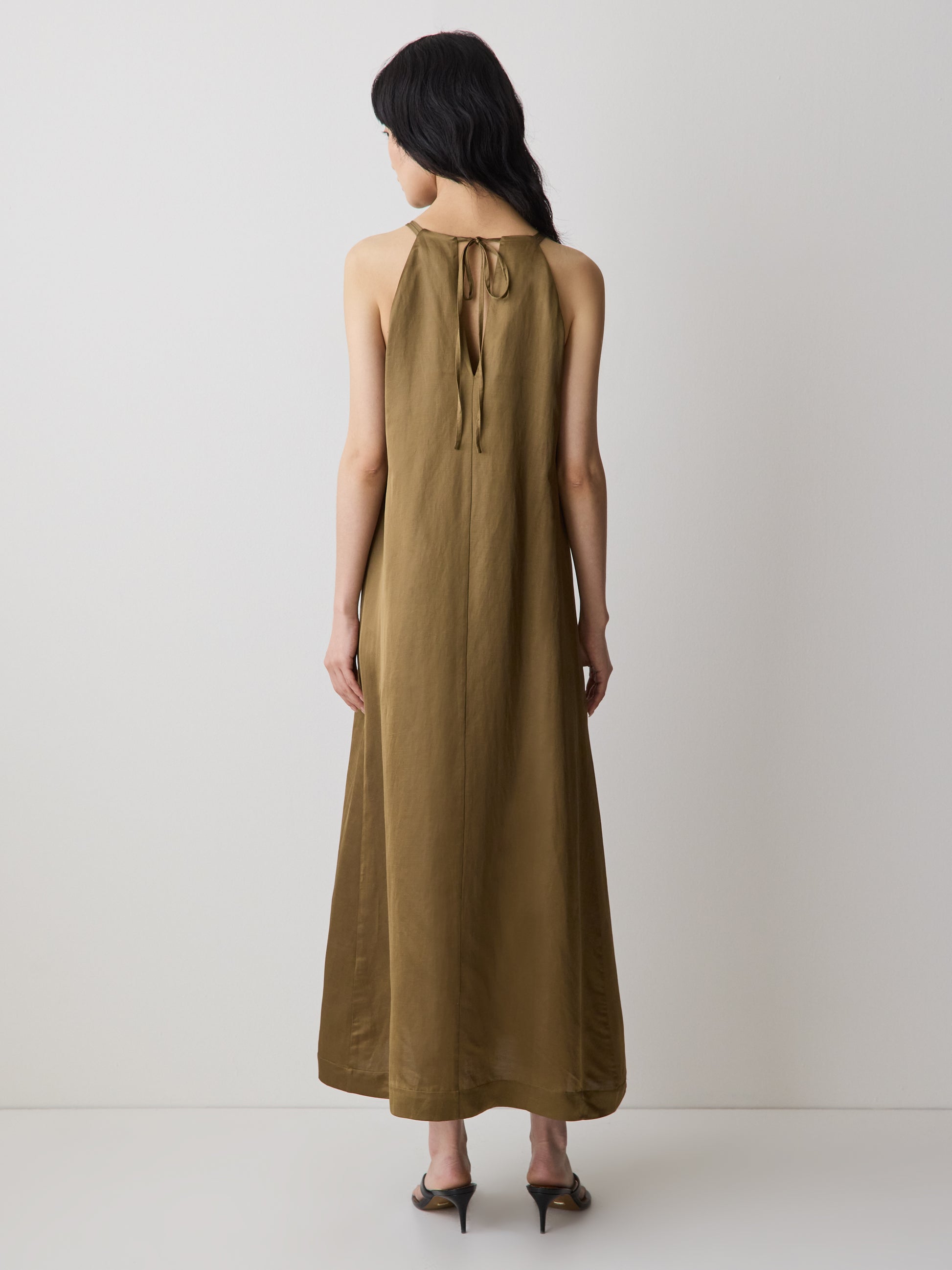 Sleeveless Halter-Neck Midi Dress