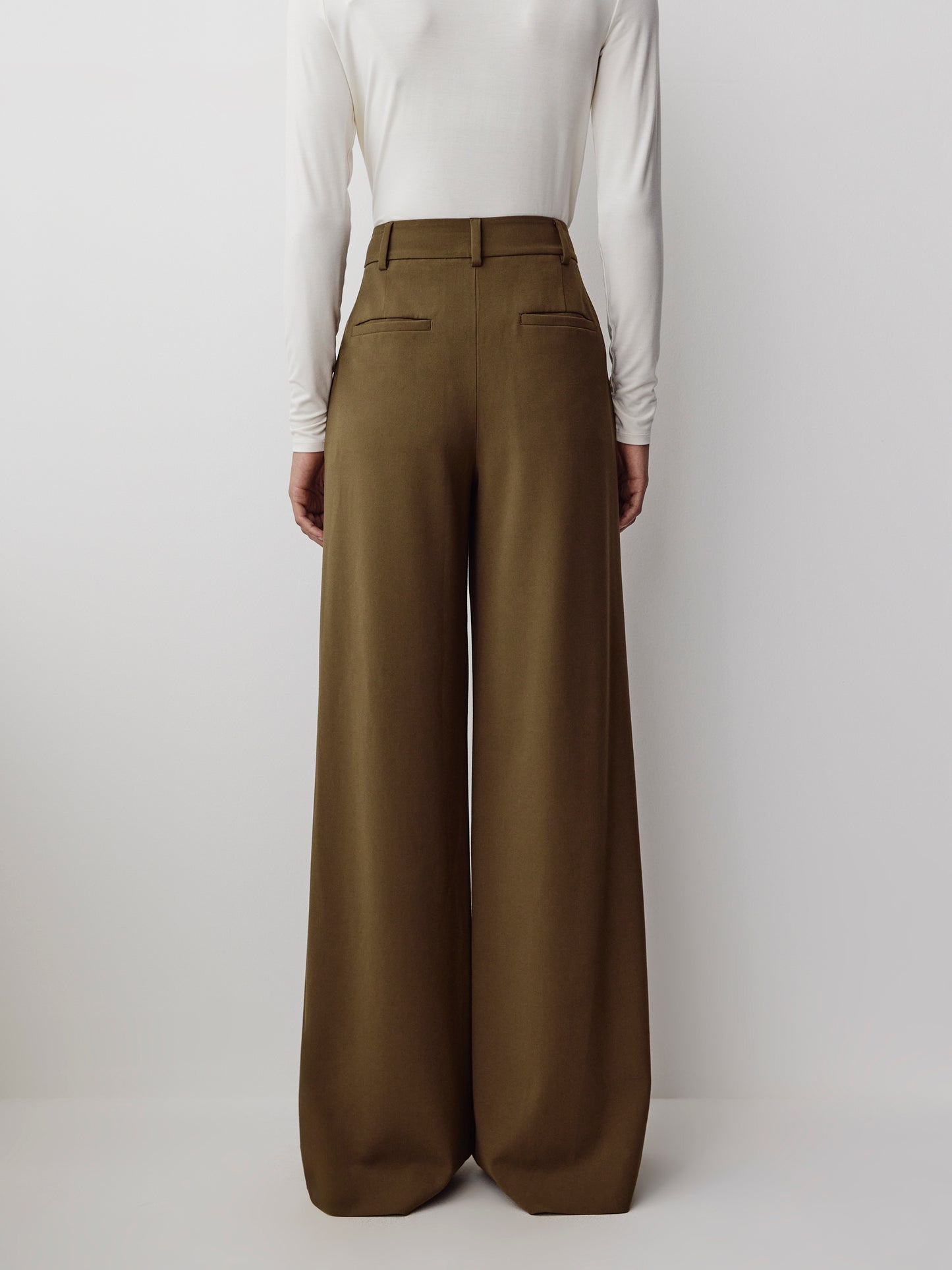 Ultra Wide High Rise Stretch Woven Pant
