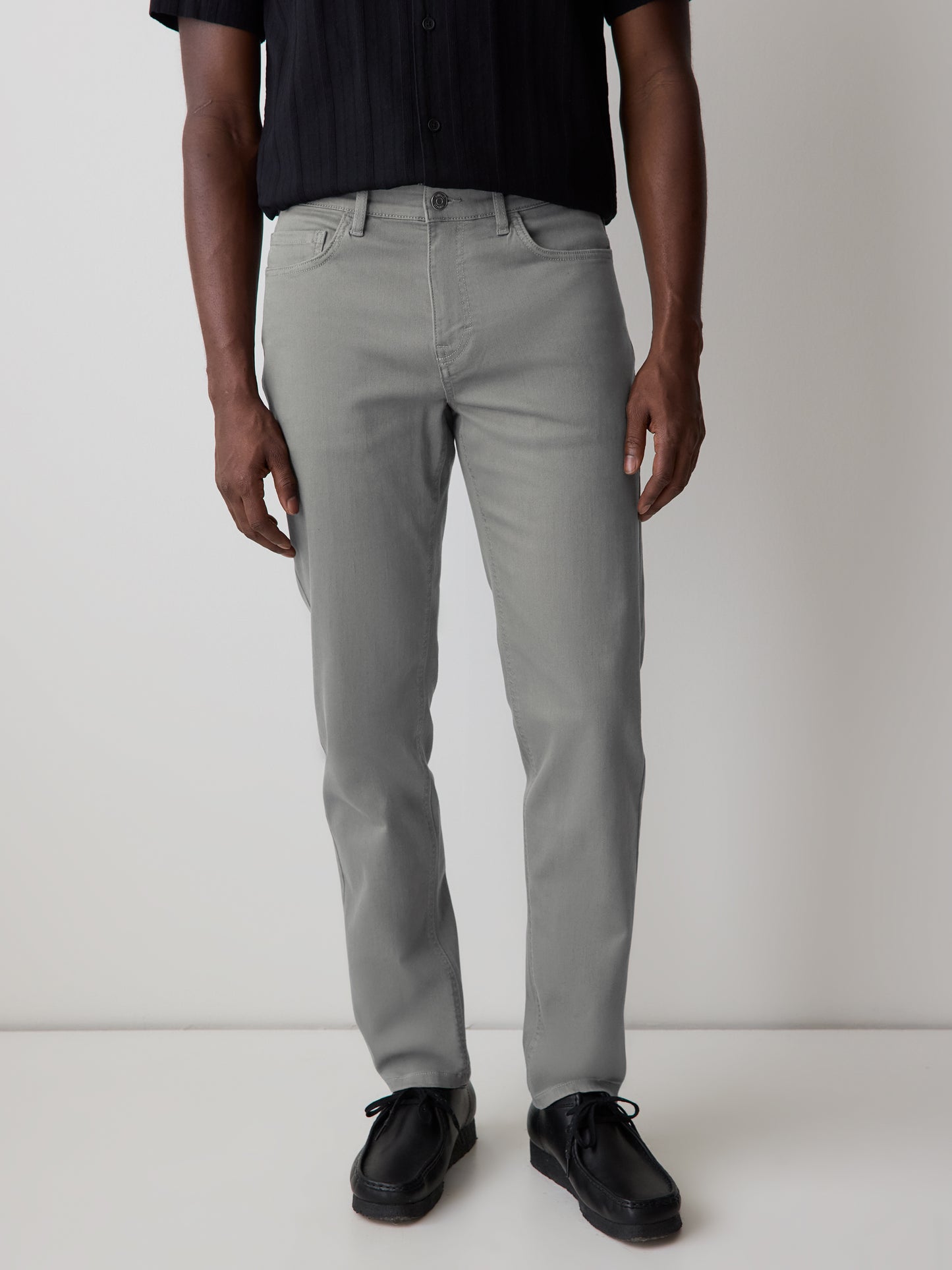 Slim-Fit 5-Pockets Pants