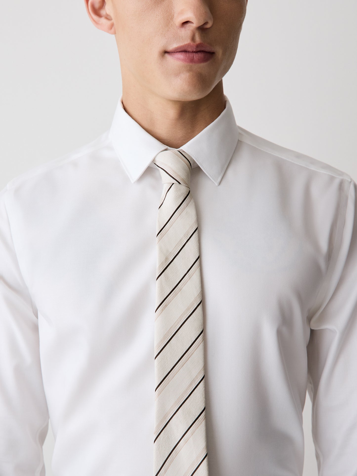 Striped Linen-Blend Skinny Tie