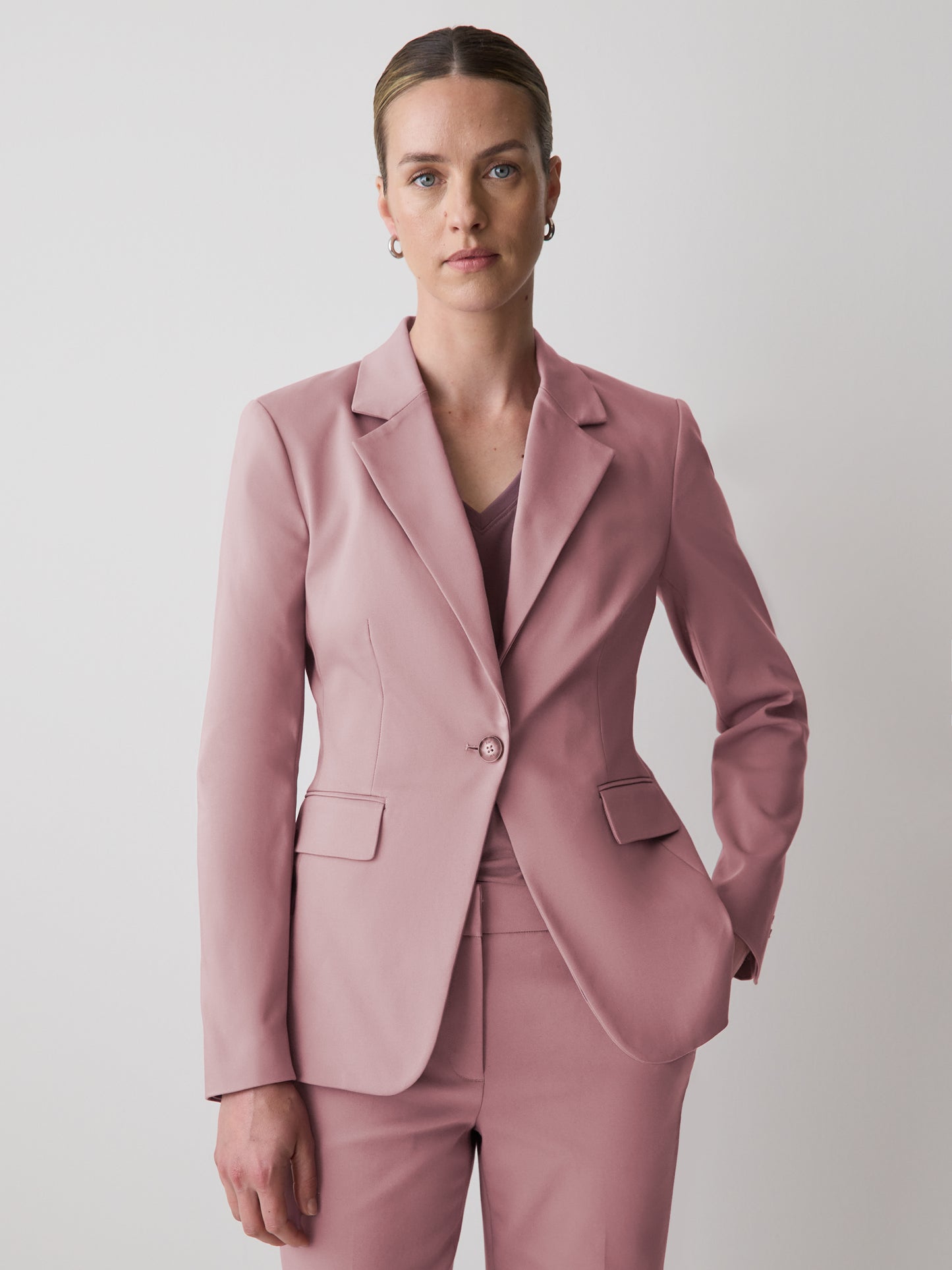 One-Button Fitted Blazer
