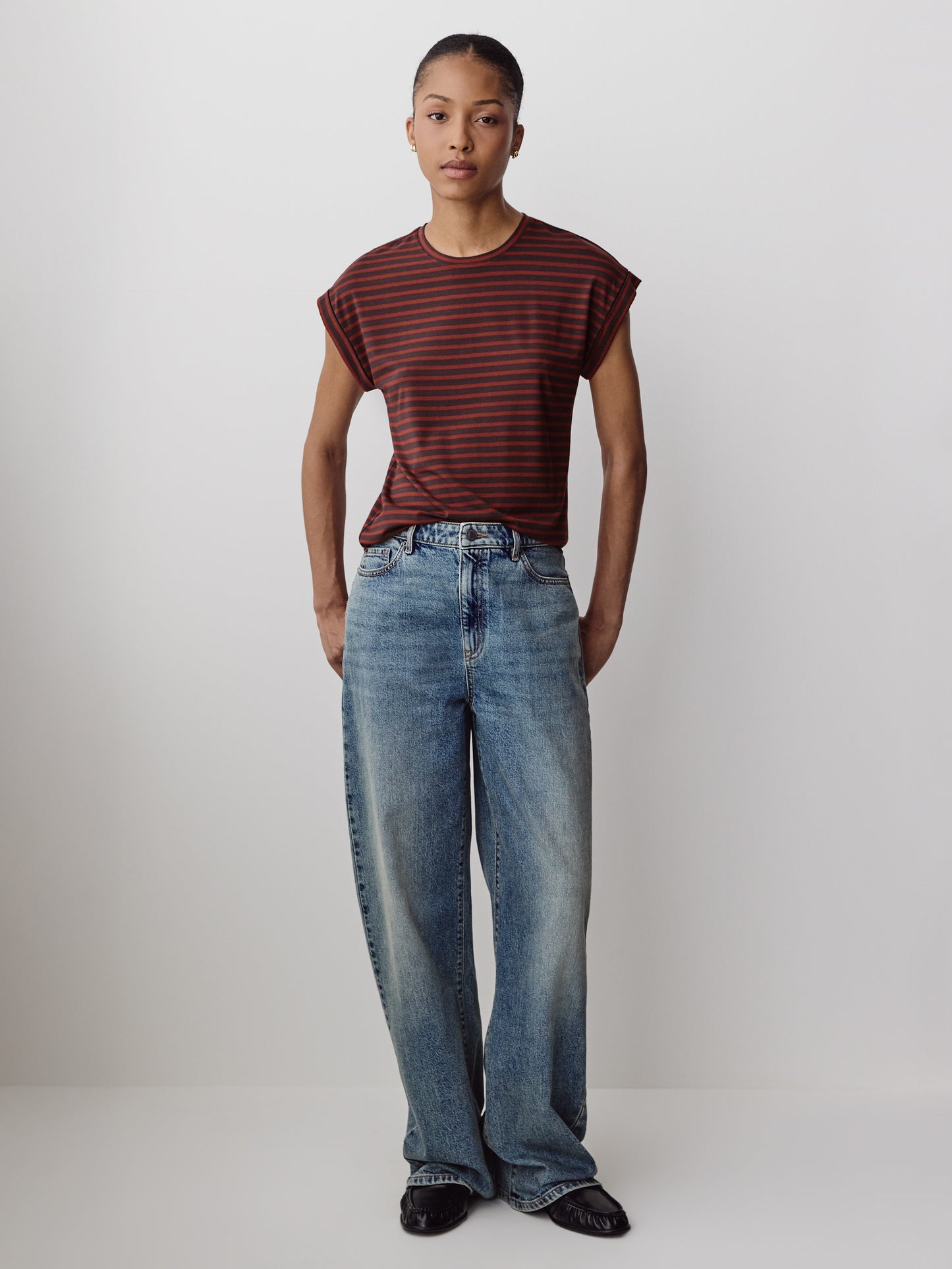 Extended-Sleeve Crew-Neck Tee