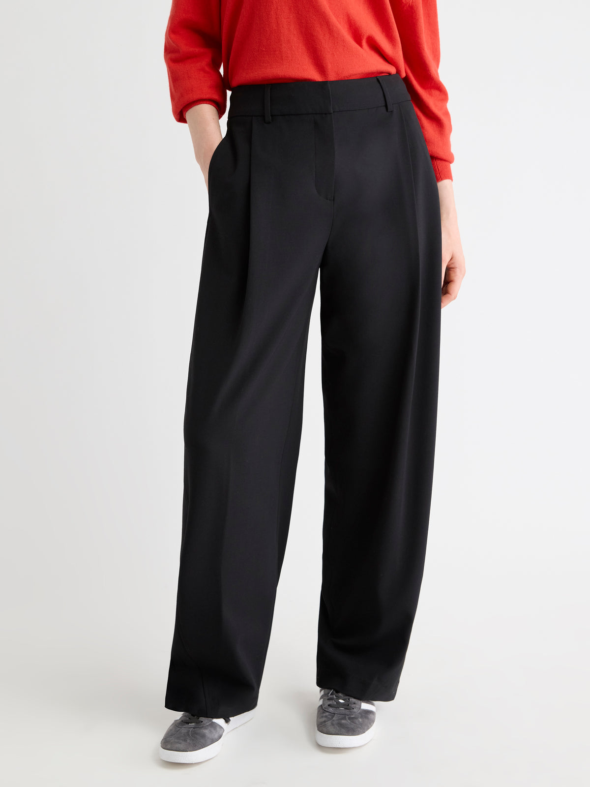Twill High-Rise Barrel Pant