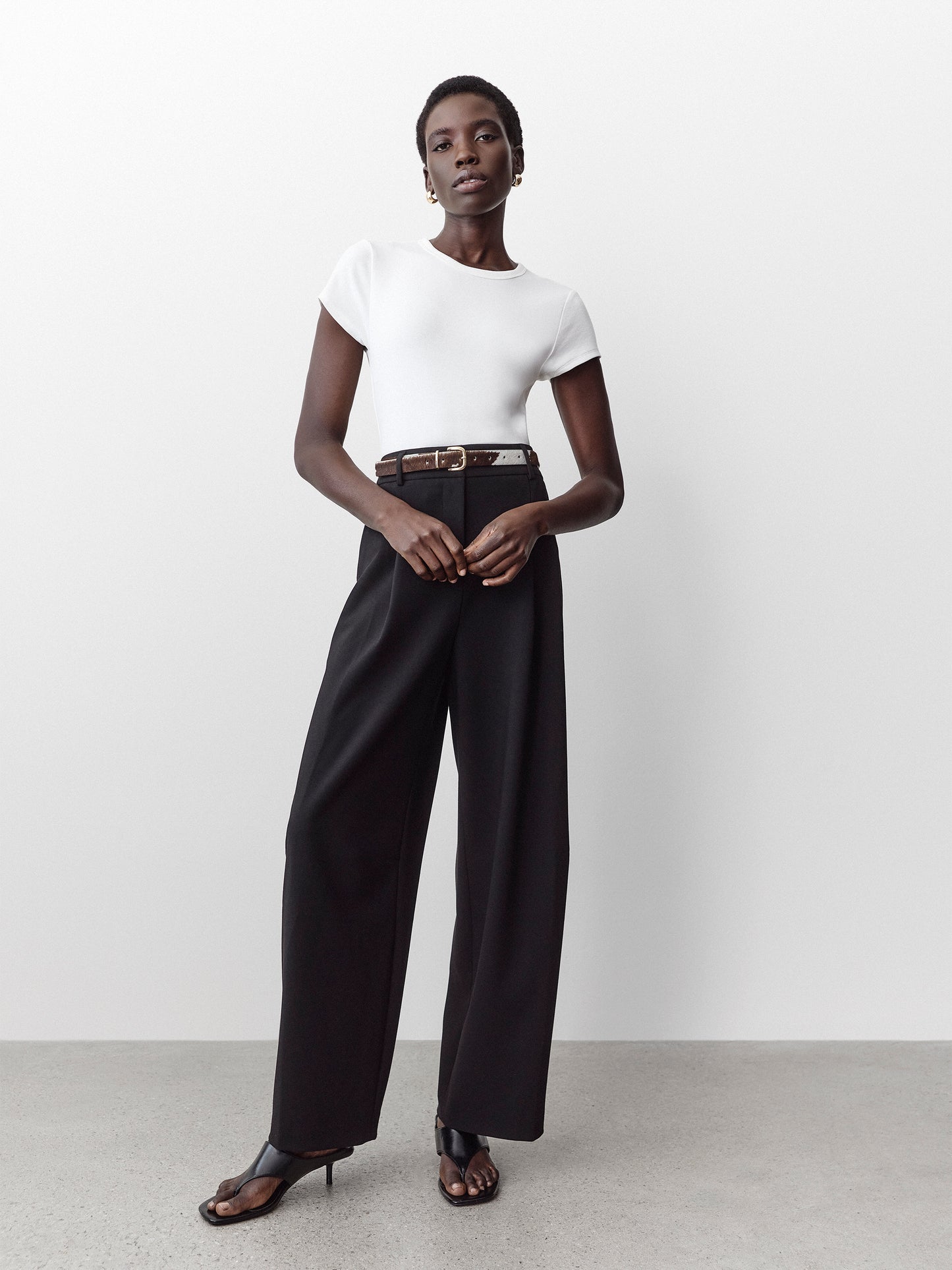 Pantalon en Sergé à Jambe Ballon et Taille Haute