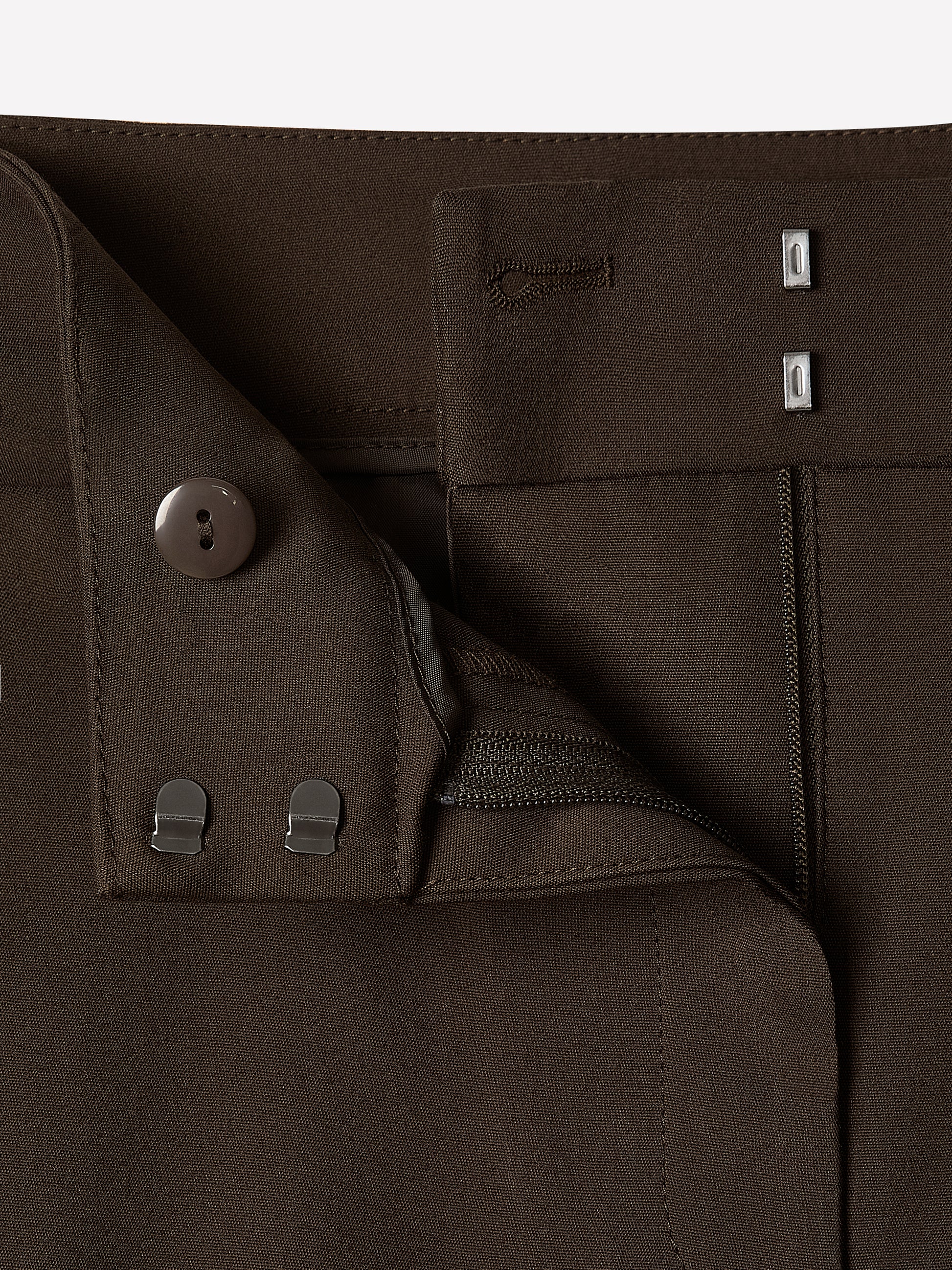 Mid-Rise Slim-Leg Signature 7/8 Pant