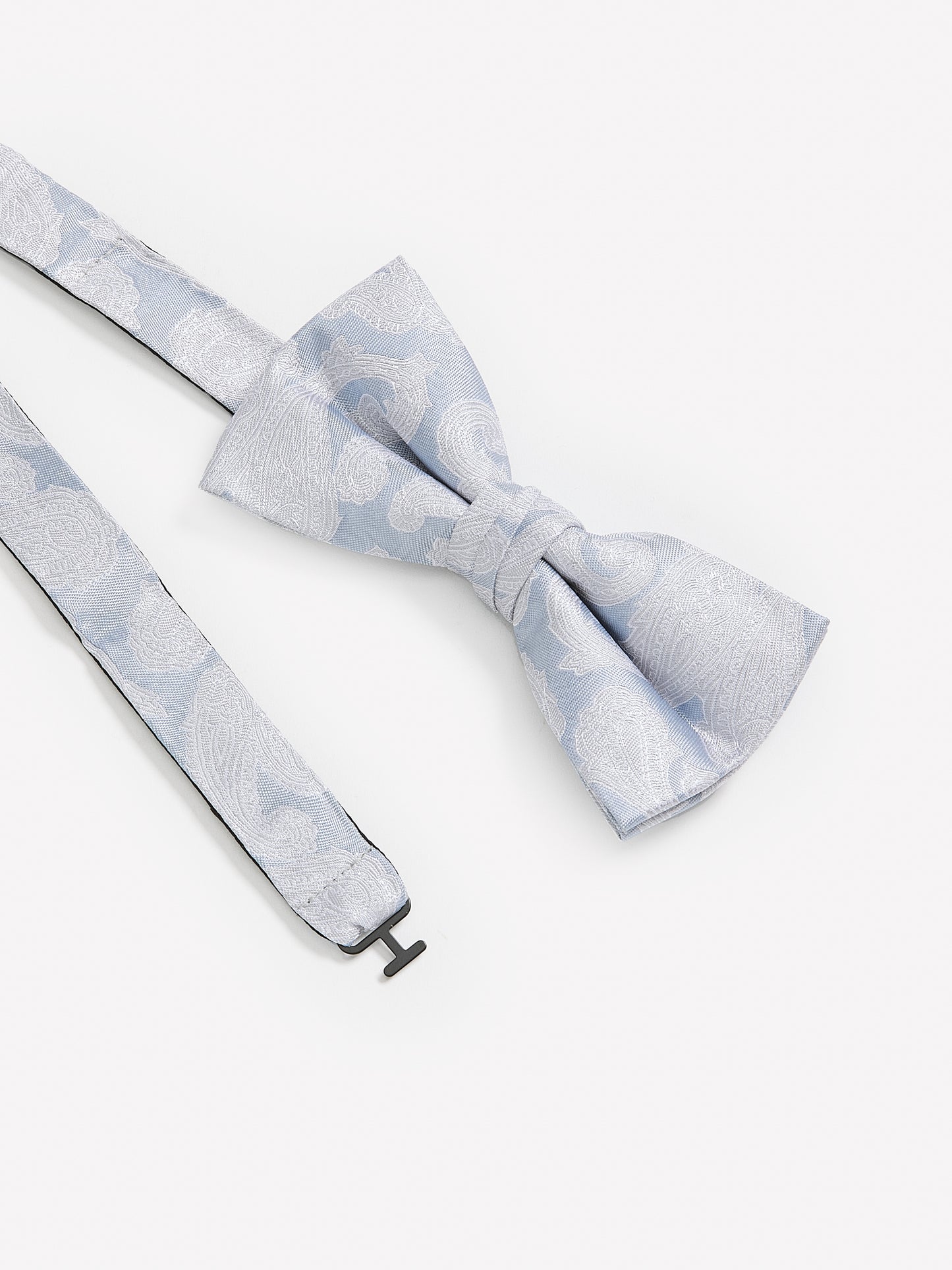 Bow Tie with Paisley Pattern