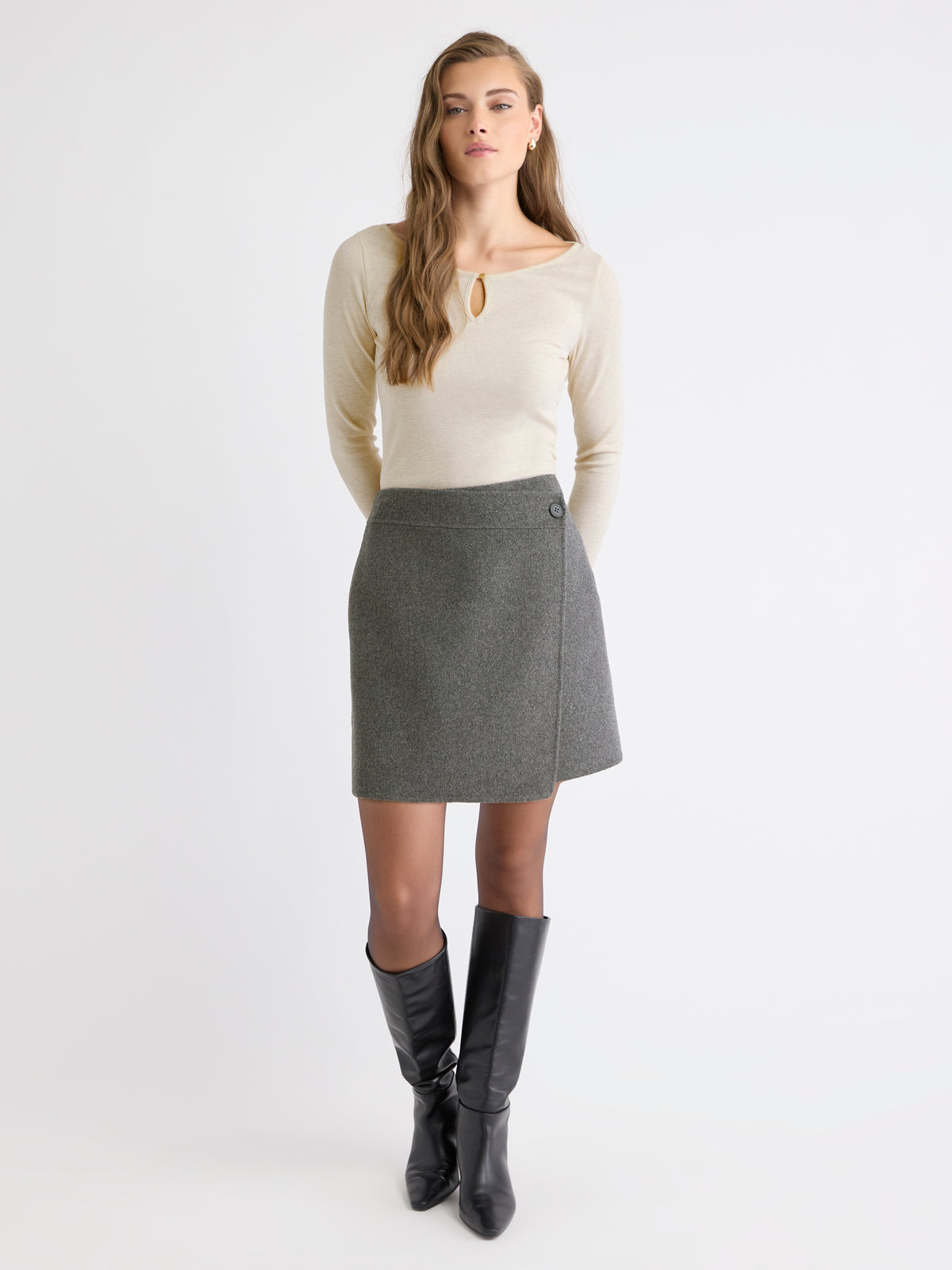 Long-Sleeve Scoop-Neck Ribbed Top