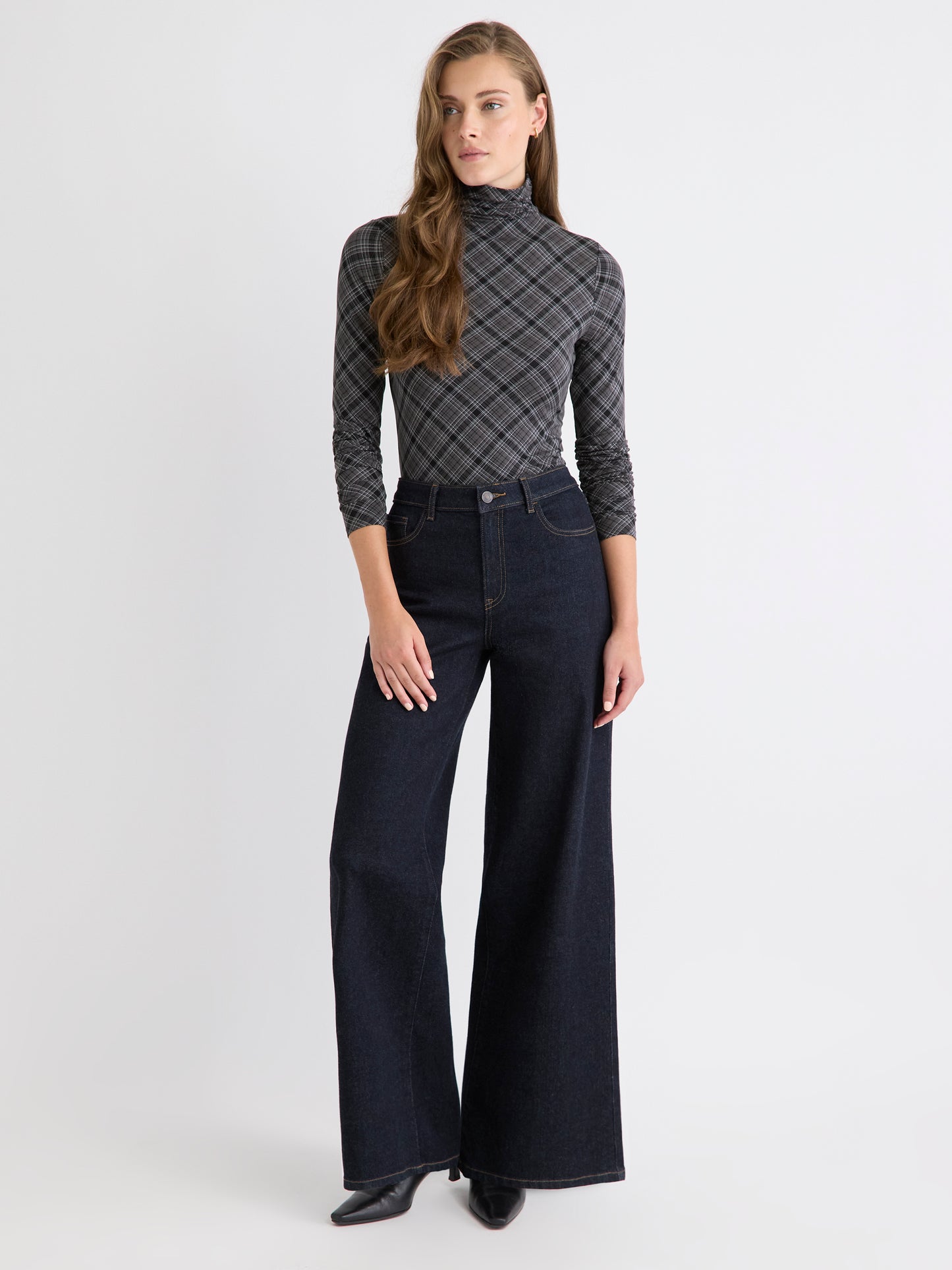 Fitted Long-Sleeve Mock-Neck Tee