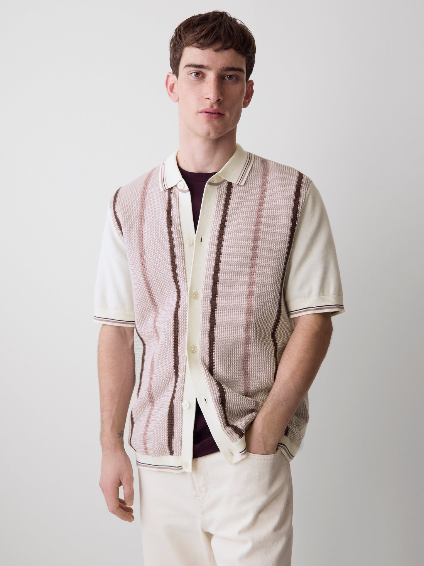 Short-Sleeve Shirt Sweater with Vertical Stripes