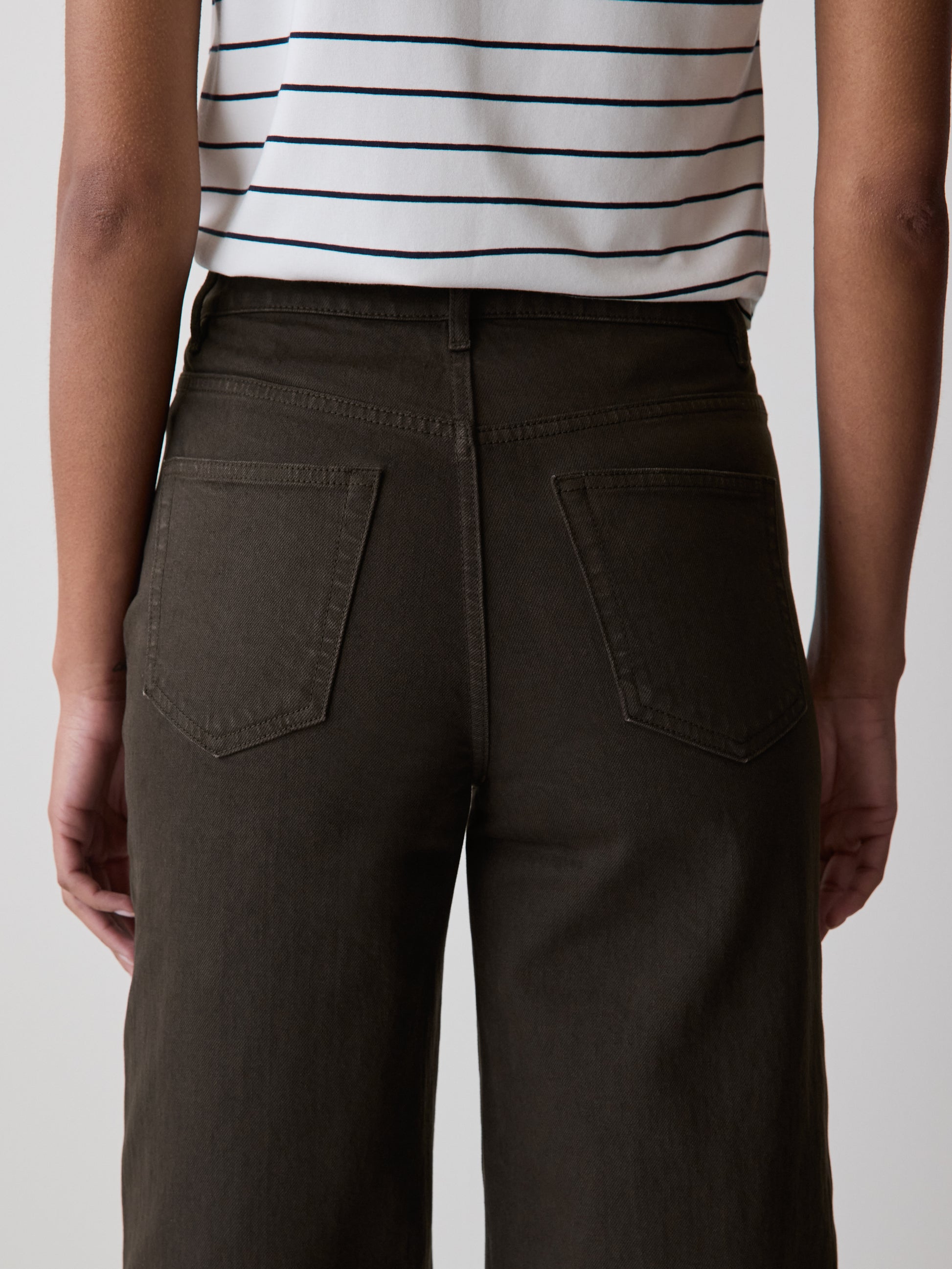 High-Rise Wide-Leg Cropped Jeans