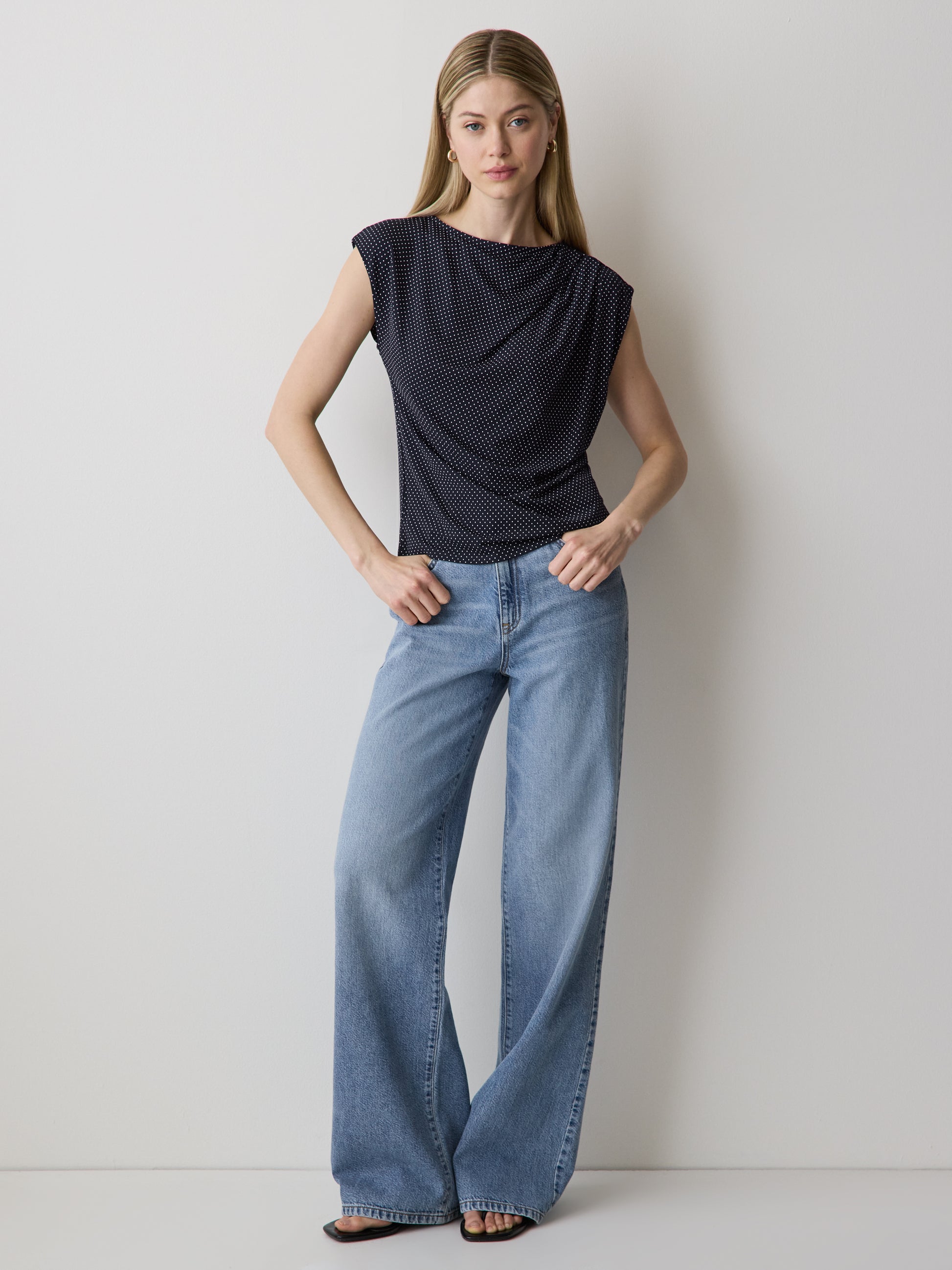 Knit Blouse Pleated Extended Sleeve