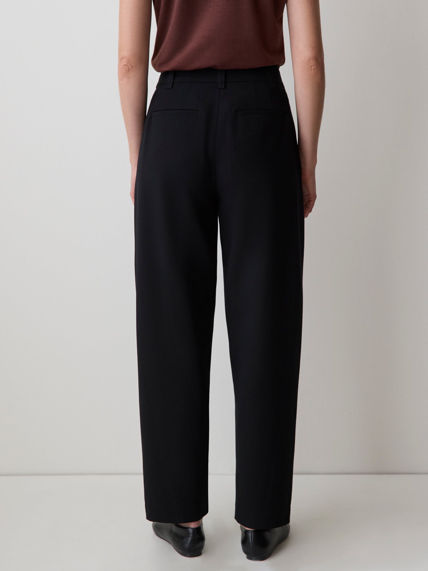 High-Rise Barrel-Leg Pant