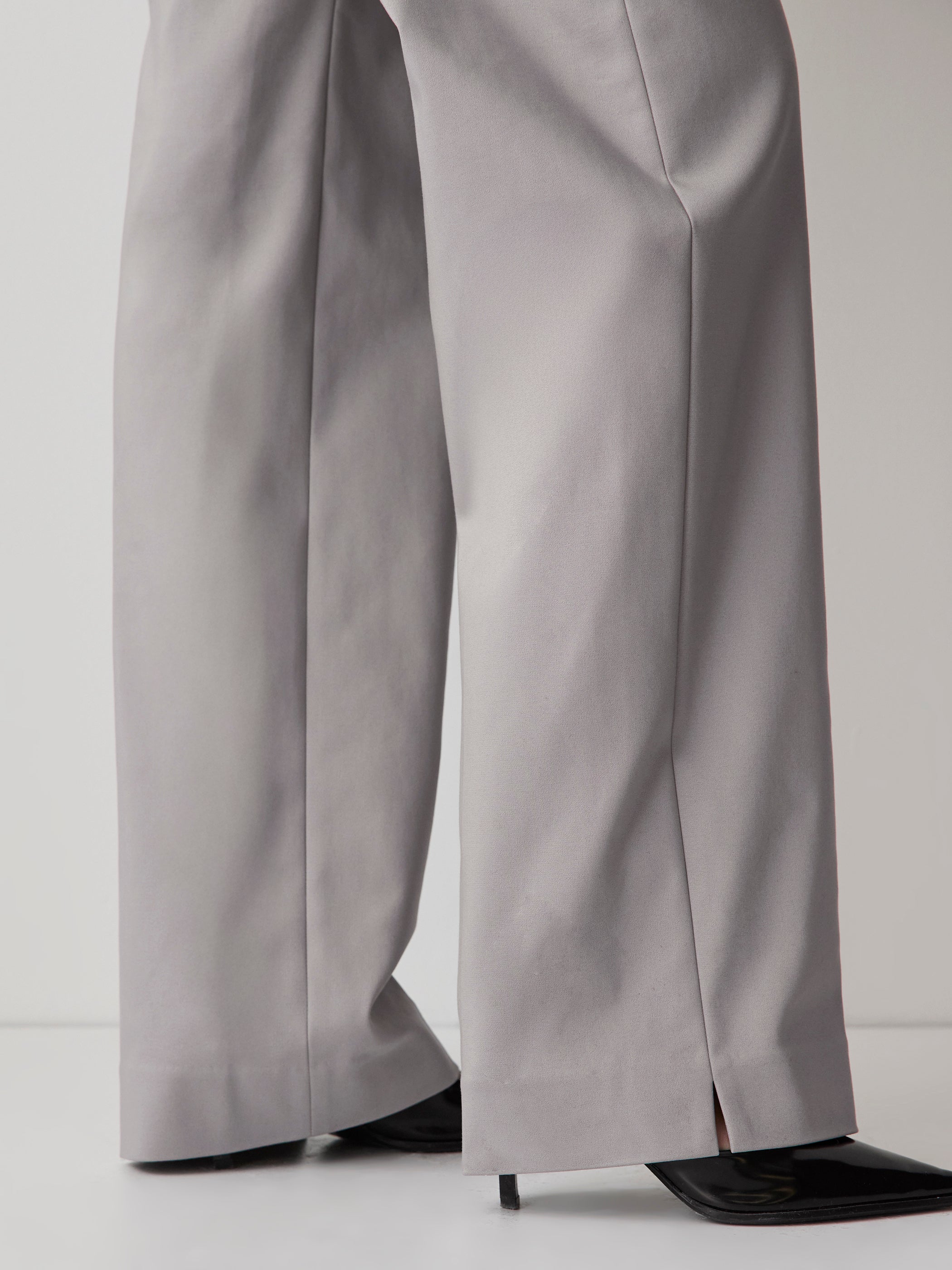 Pantalon Indispensable Coupe Signature à Jambe Large et Taille Haute