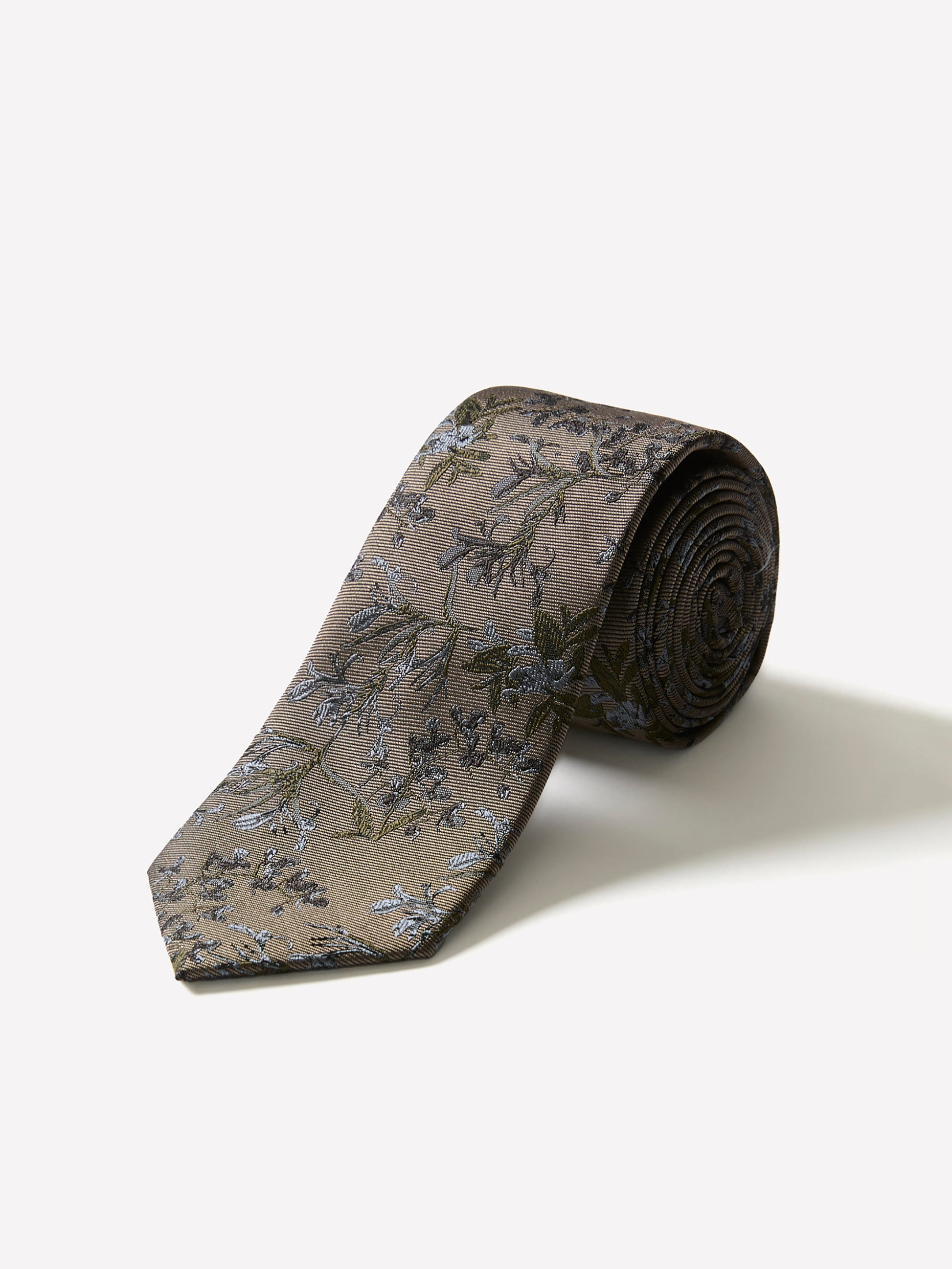 Skinny Tie with Foliage Pattern