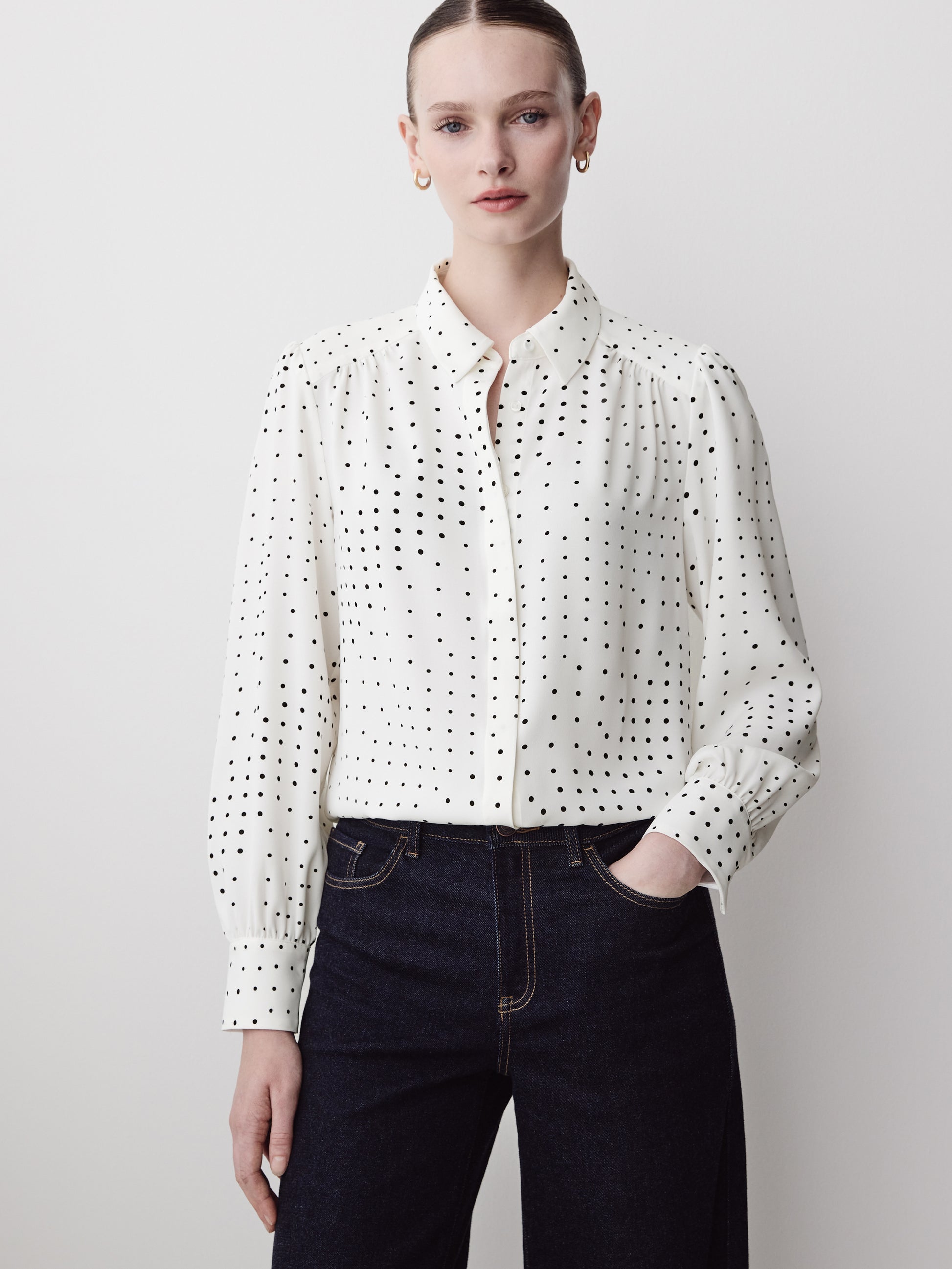 Silky Crepe Long-Sleeve Buttoned-Down Blouse