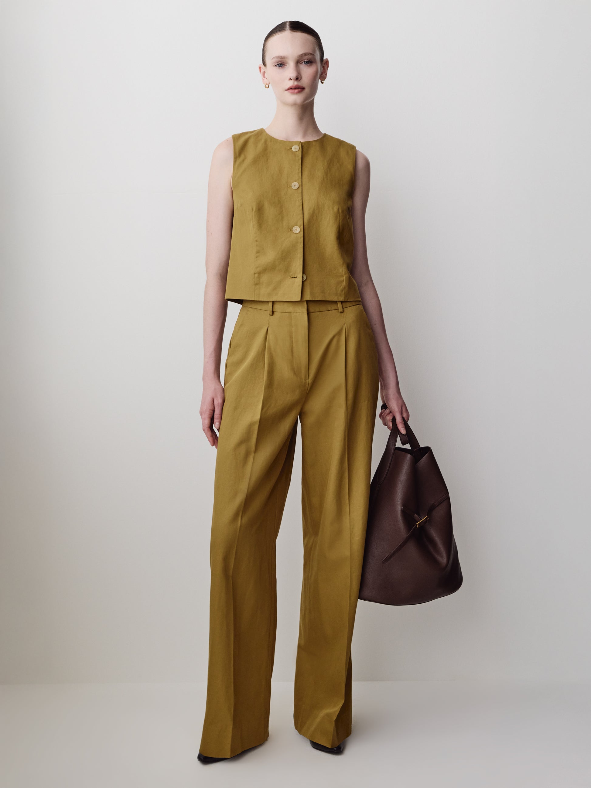 Linen-Blend Sleeveless Vest