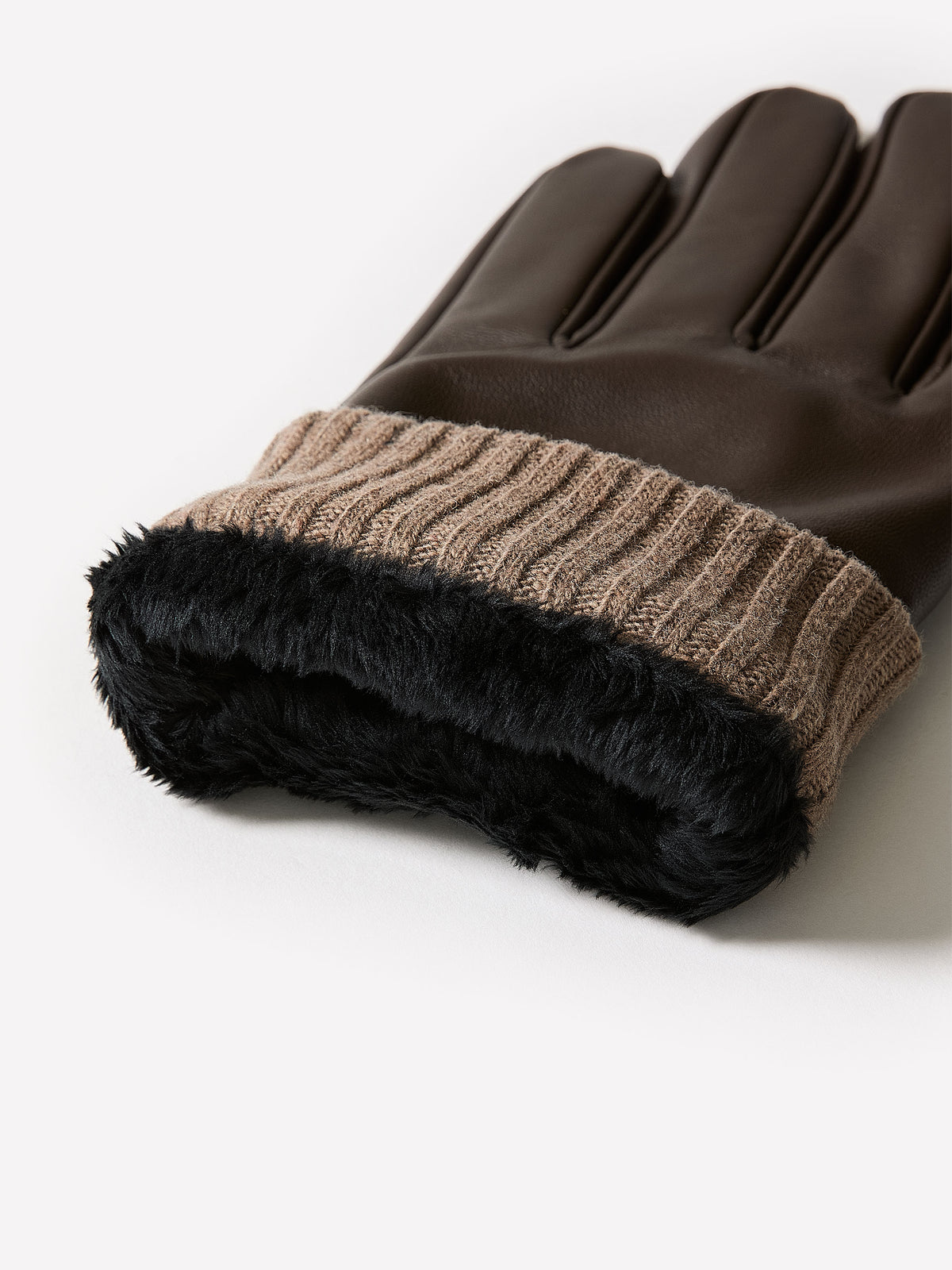 Sheepskin Gloves With Leather Tab