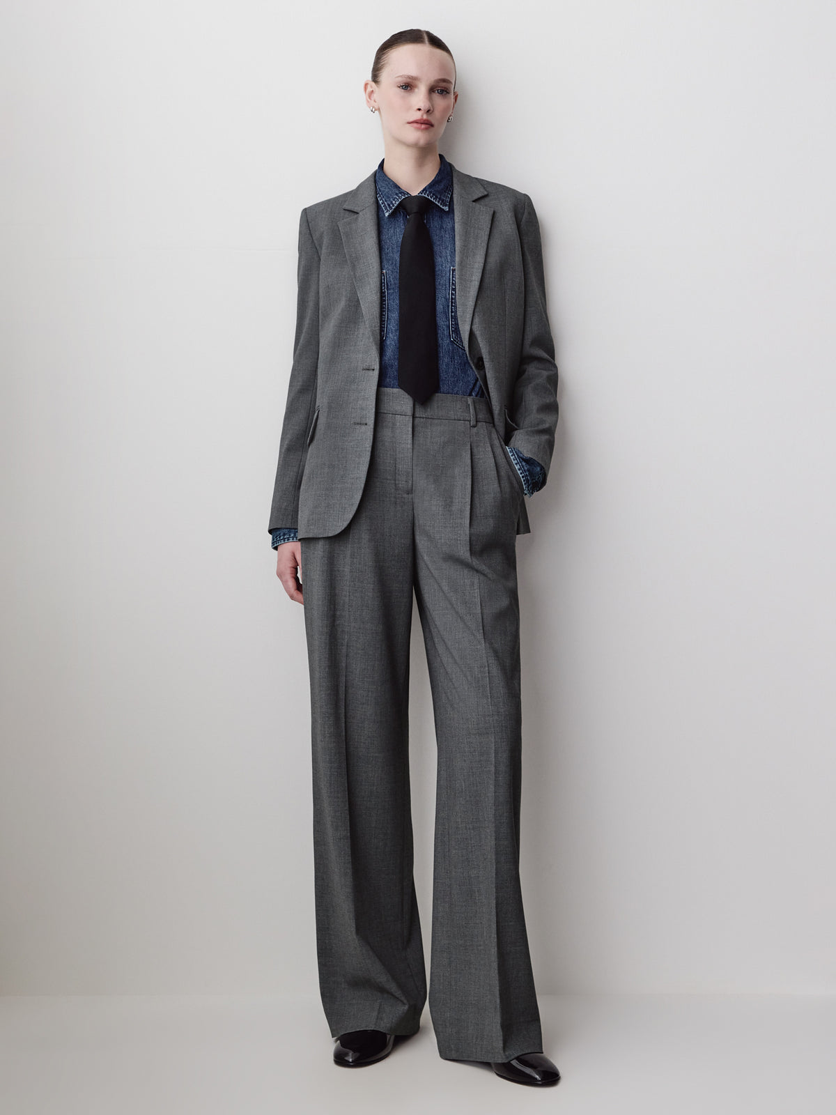 High-Rise Wide-Leg Pant